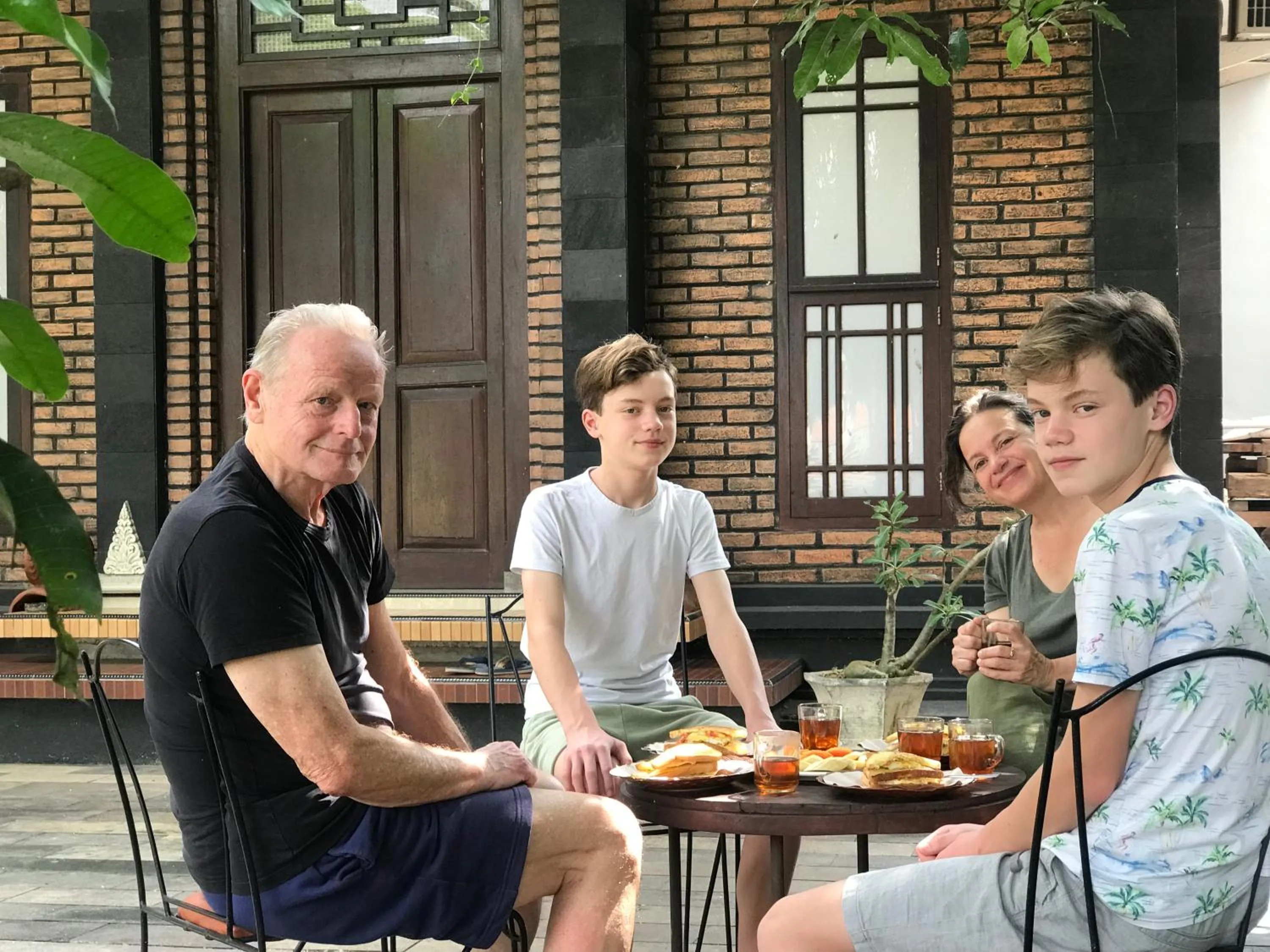 Day in Lotus 2 Guest House