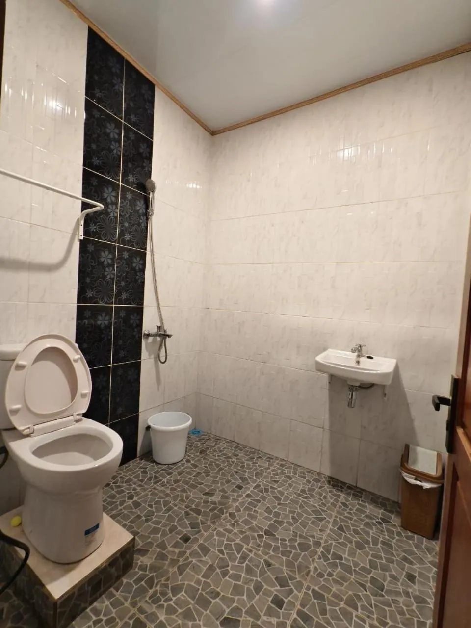 Shower in Lotus 2 Guest House