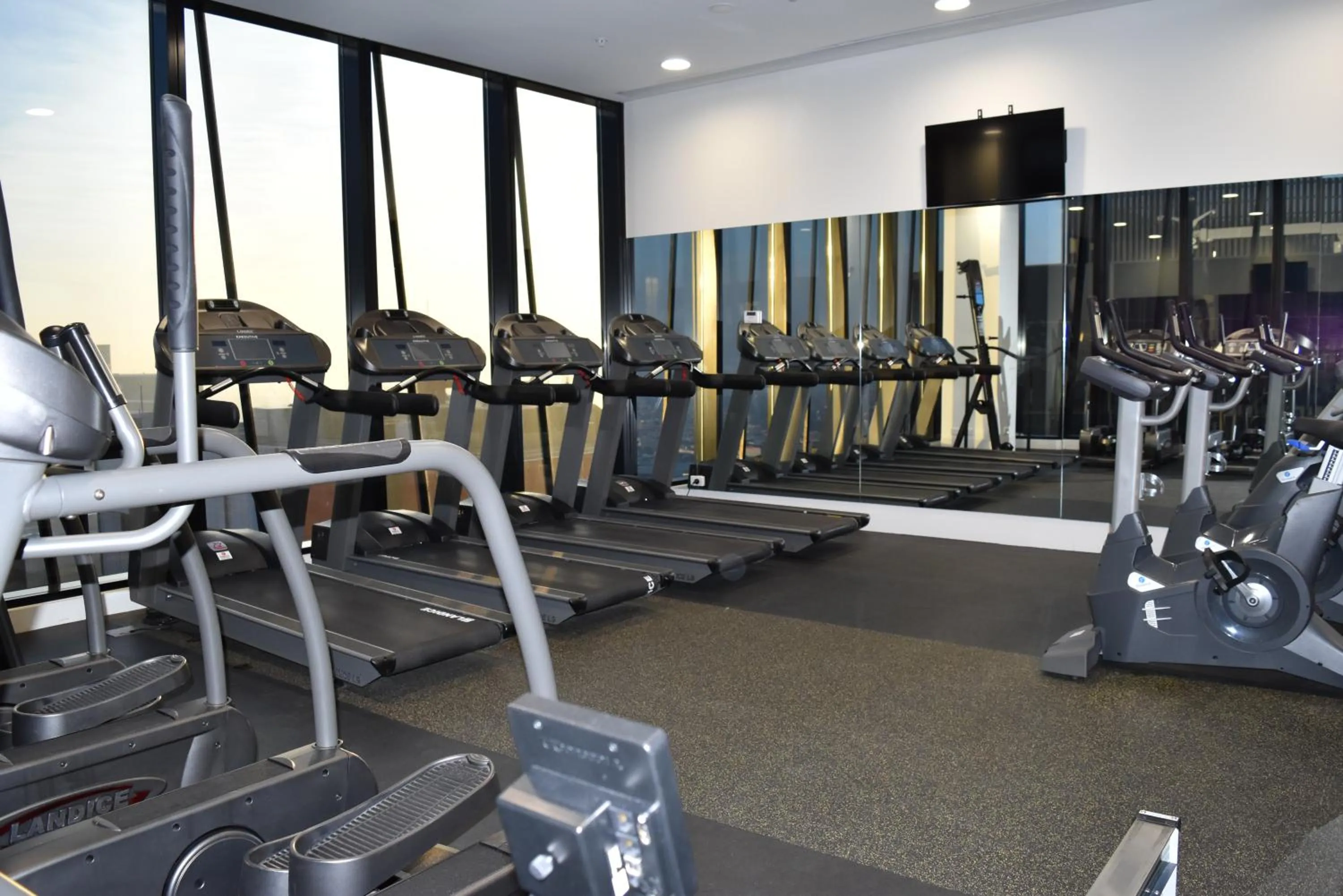 Fitness centre/facilities, Fitness Center/Facilities in Melbourne SkyHigh Apartments