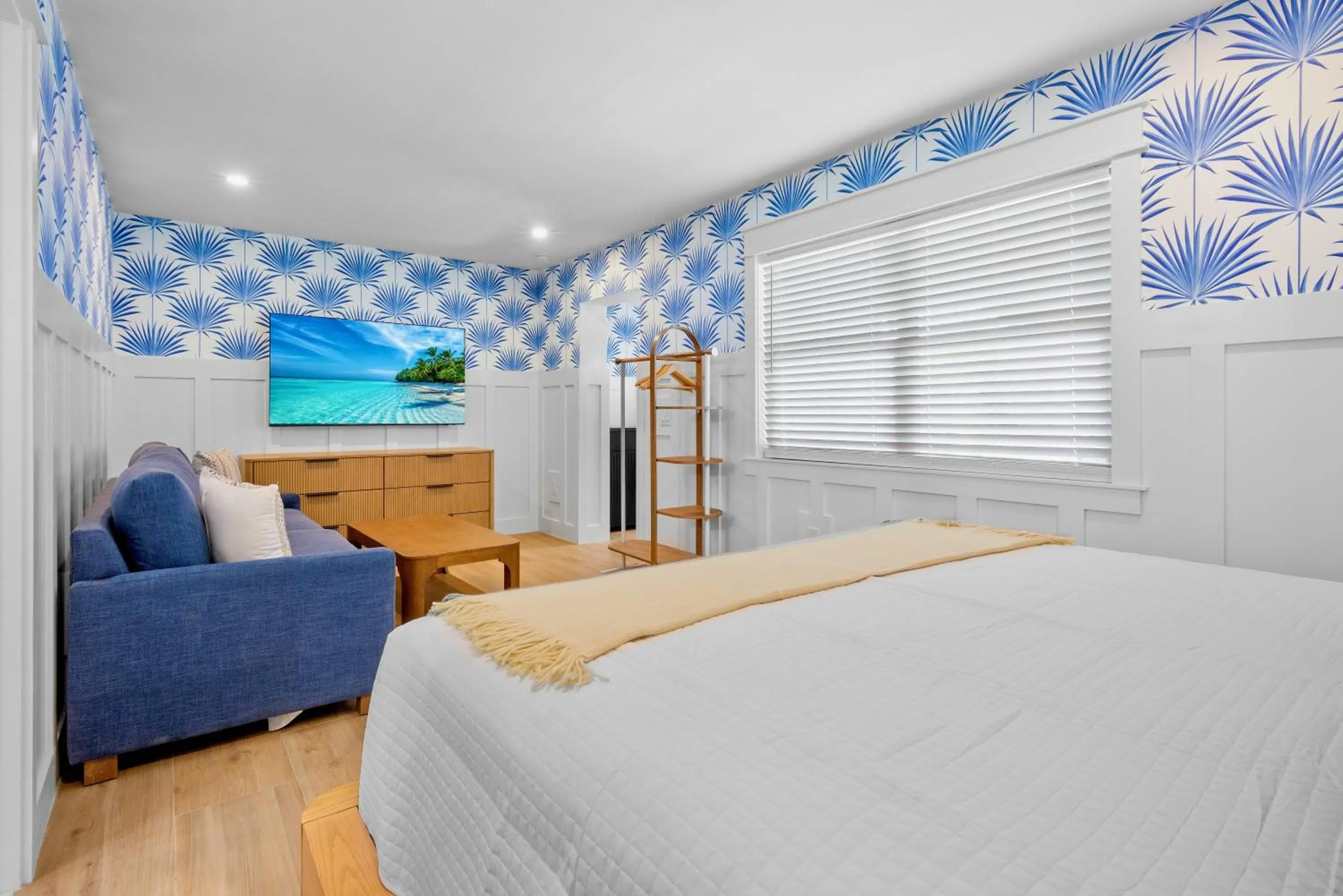 Bed in Azul Resort Siesta Key