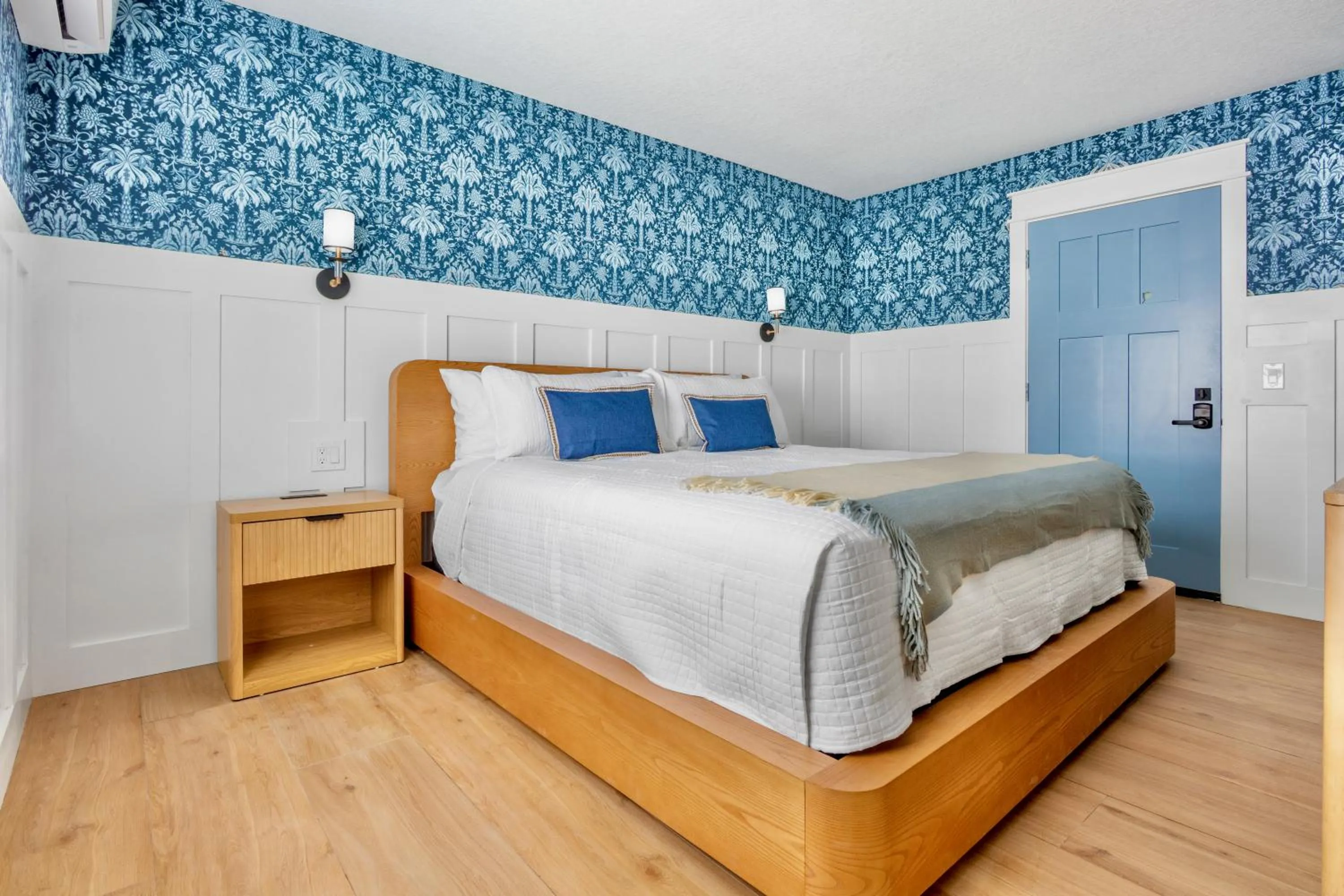 Bed in Azul Resort Siesta Key