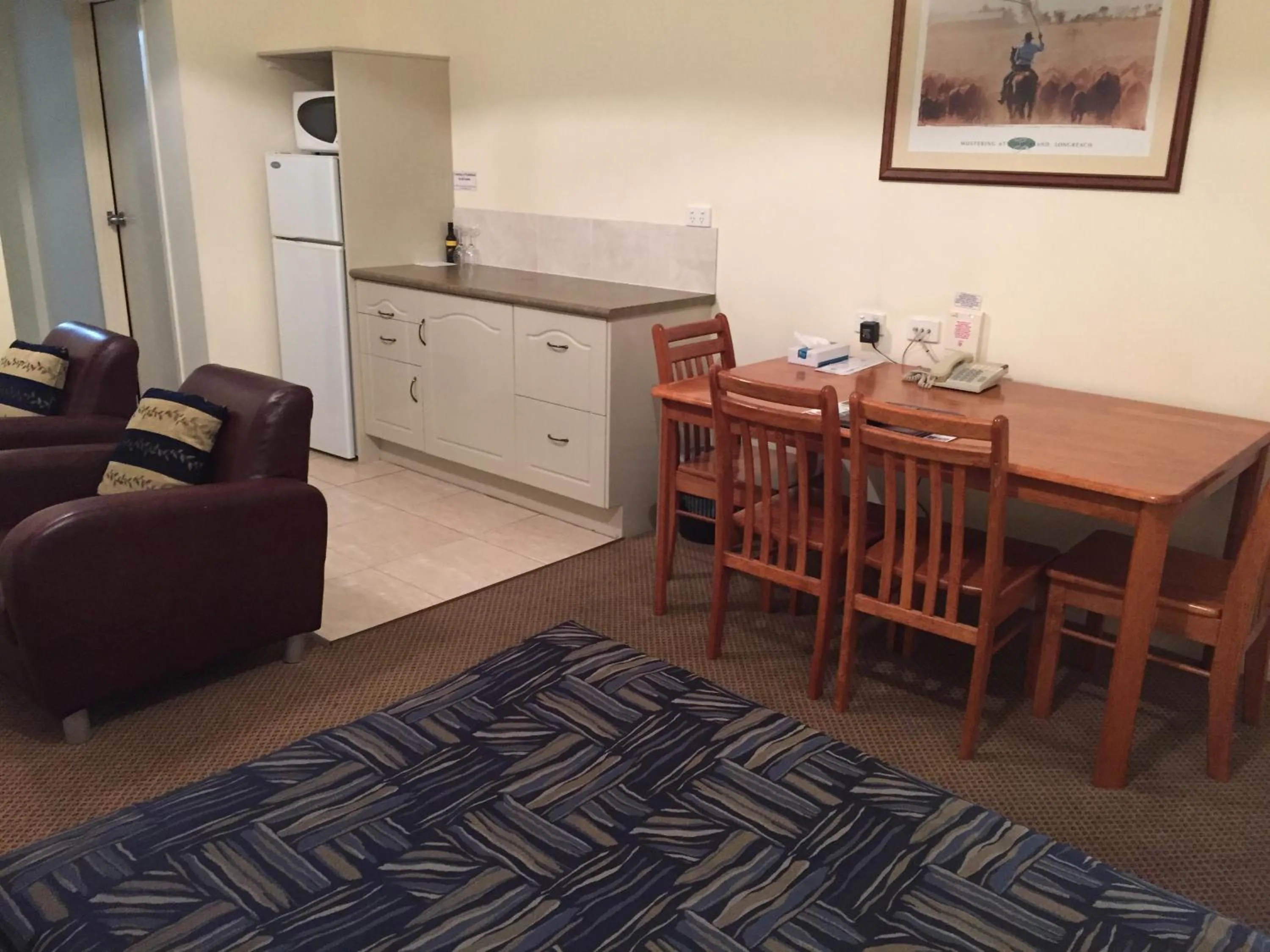 Food and drinks in Criterion Hotel-Motel Rockhampton