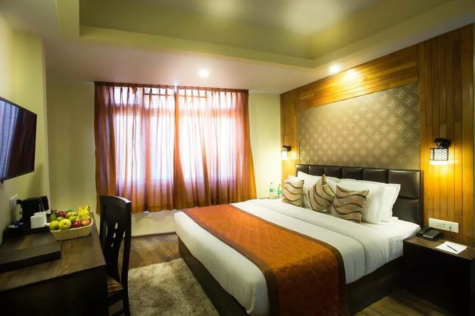 Day, Bed in New Orchid Lords Inn Gangtok