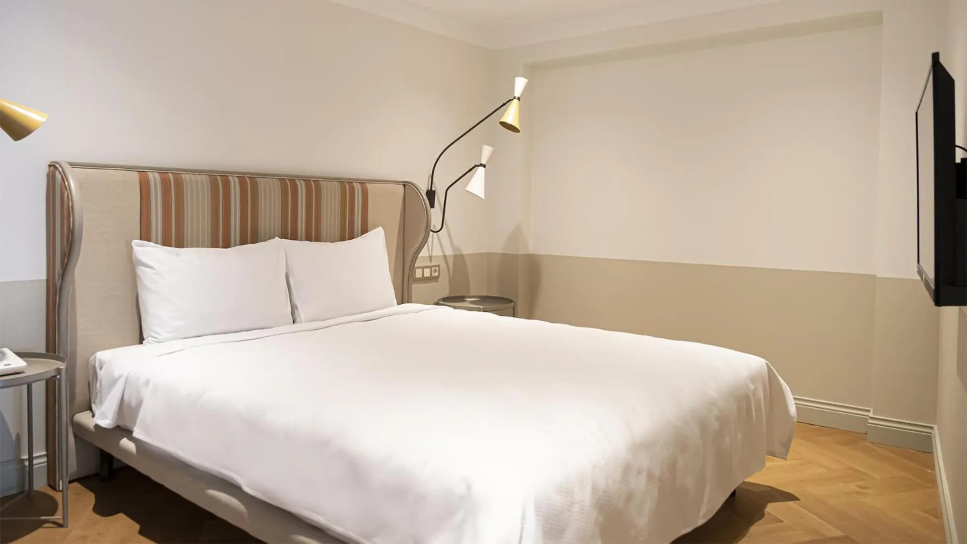 Bed in Ishak Pasa Palace by Joyway Hotels