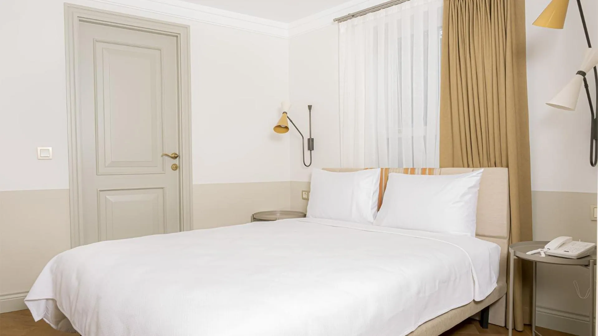 Bed in Ishak Pasa Palace by Joyway Hotels