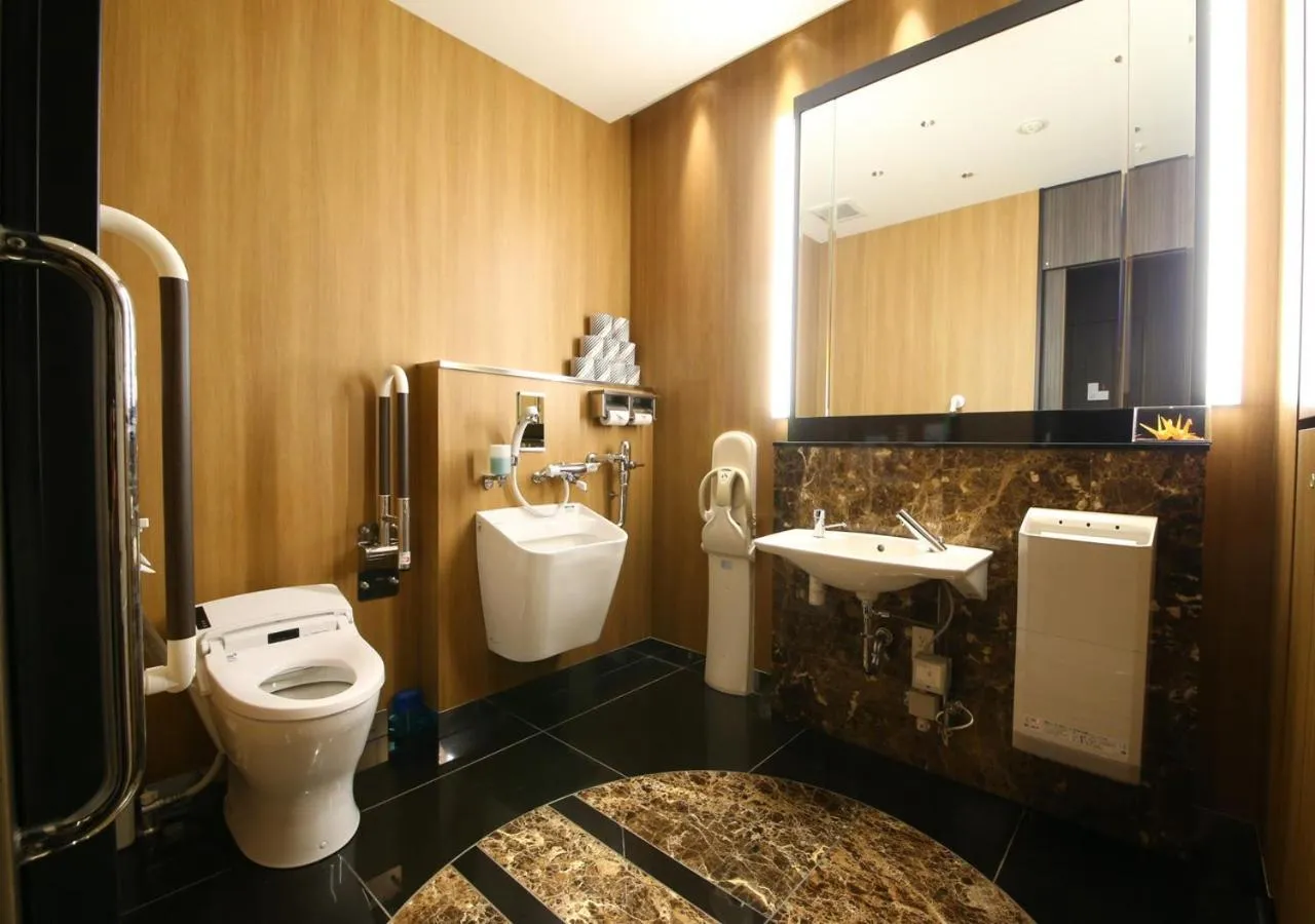 Toilet in APA Hotel Ueno Ekikita