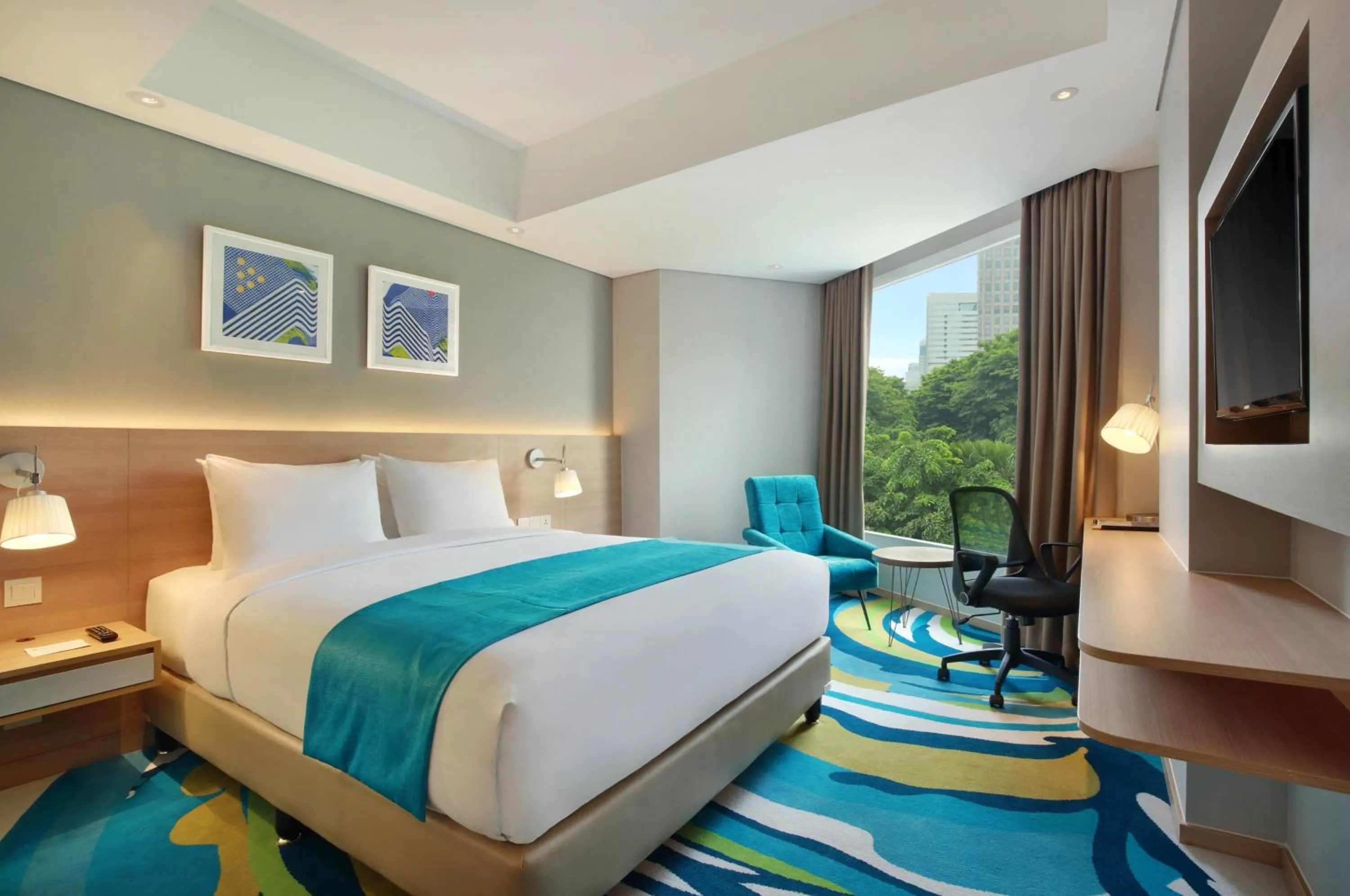 Photo of the whole room, Bed in Holiday Inn Express Jakarta Wahid Hasyim by IHG