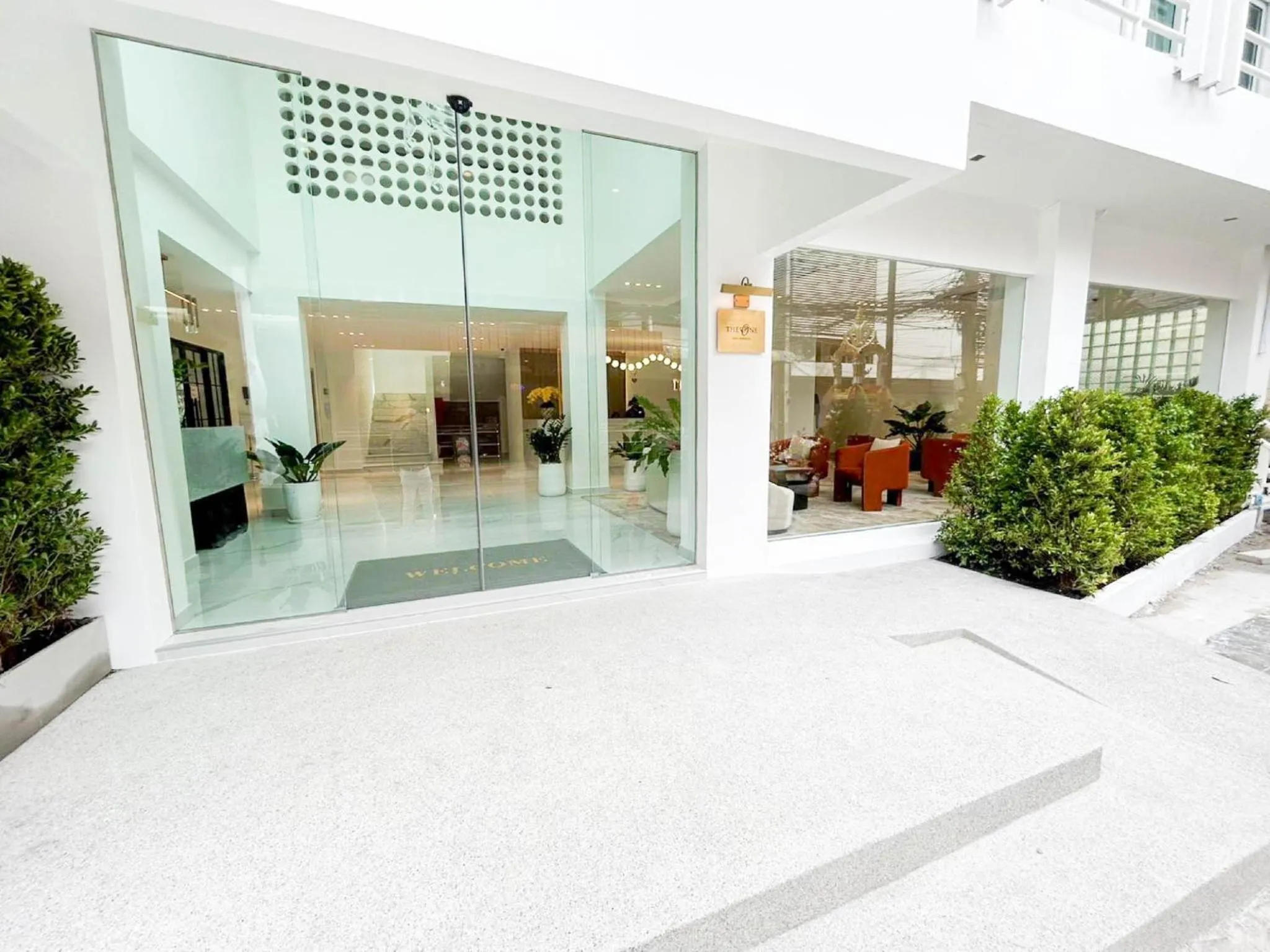 Facade/entrance in The One Bay Breeze