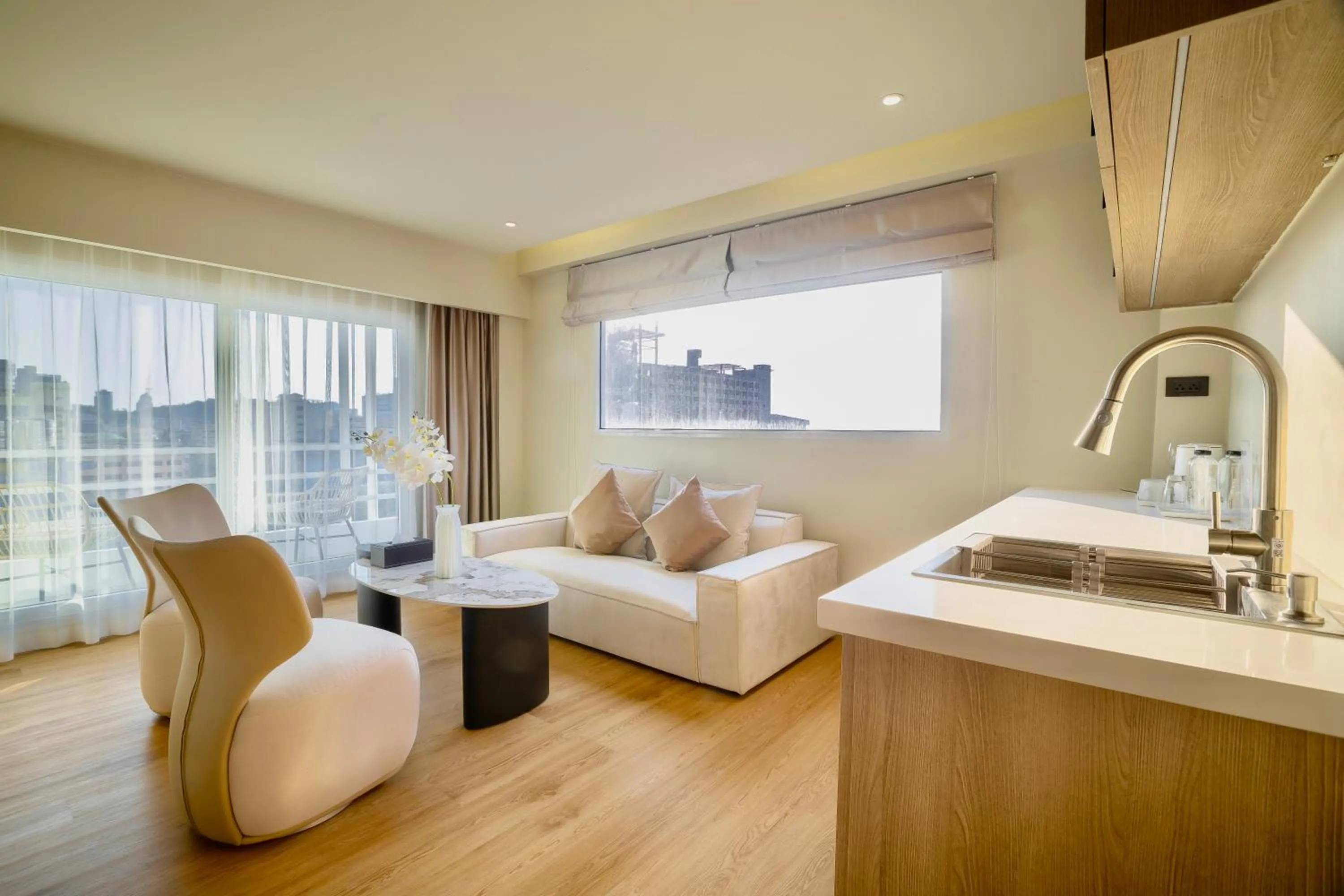 TV and multimedia in The One Bay Breeze