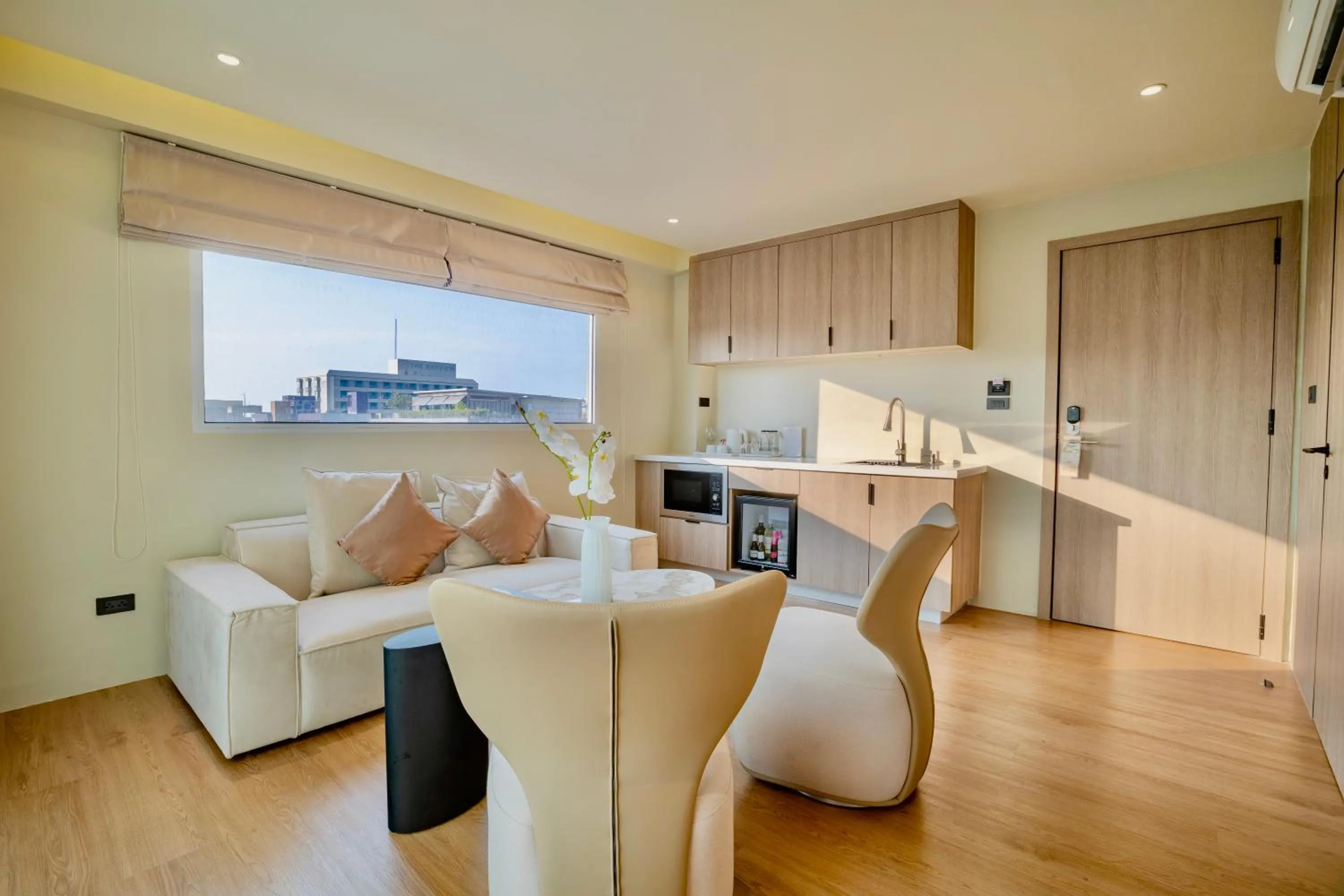 TV and multimedia in The One Bay Breeze