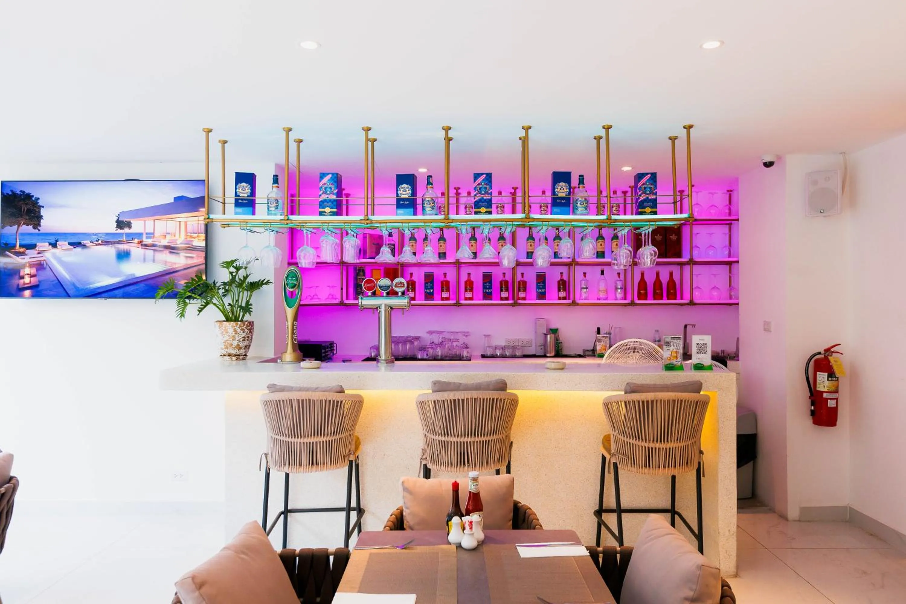 Lounge or bar in The One Bay Breeze