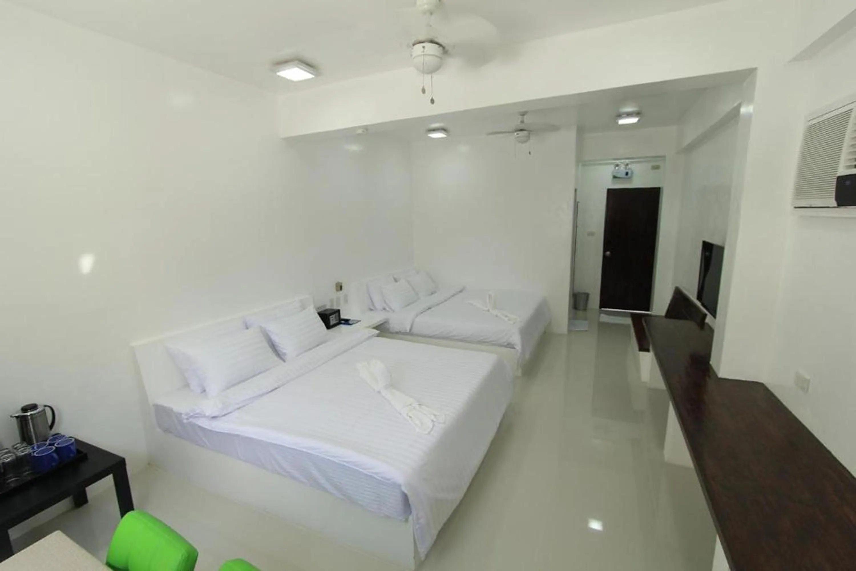Bedroom, Bed in Coron Bluewave Hotel