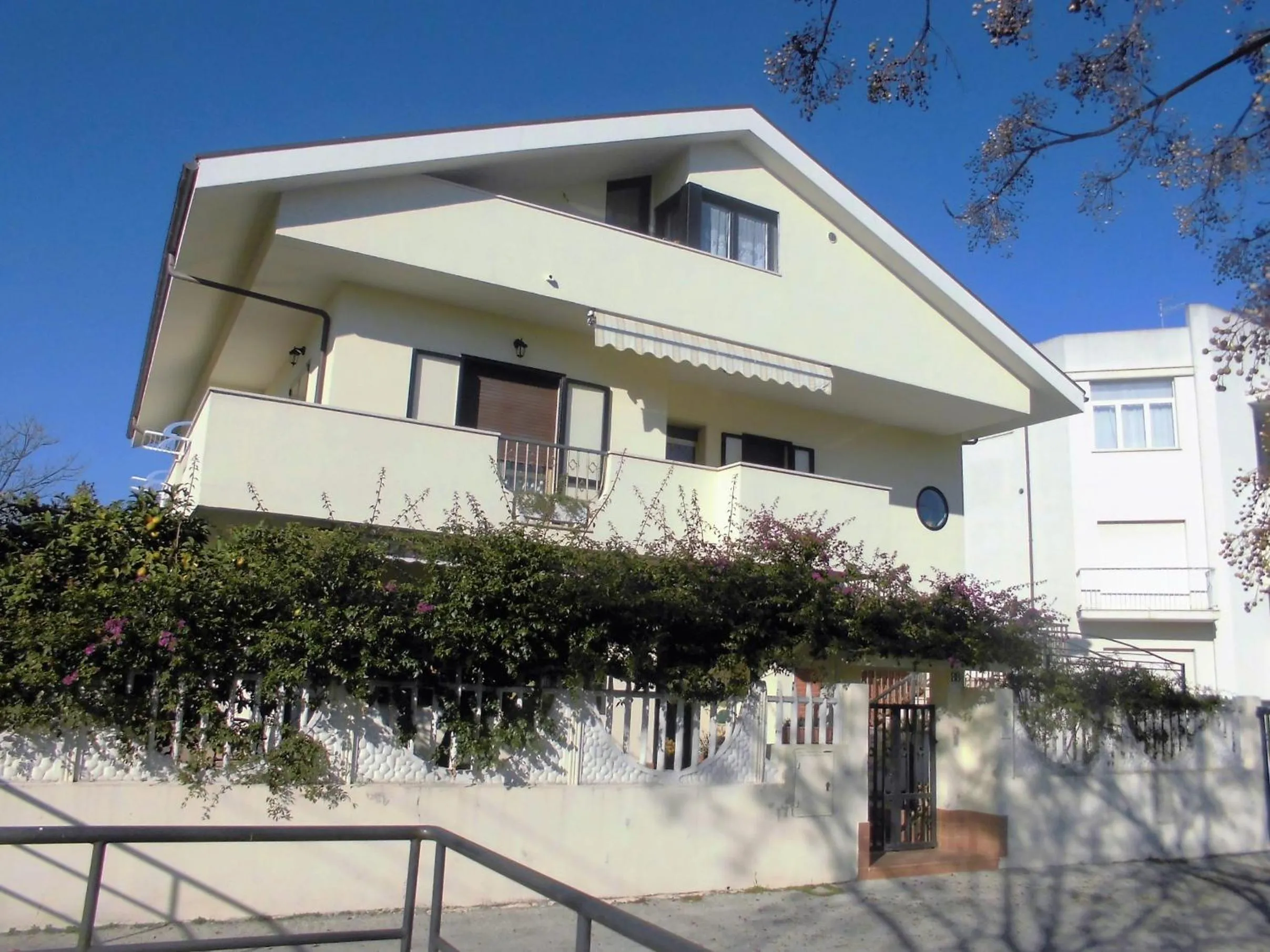 Facade/entrance in Il Cavalluccio Marino