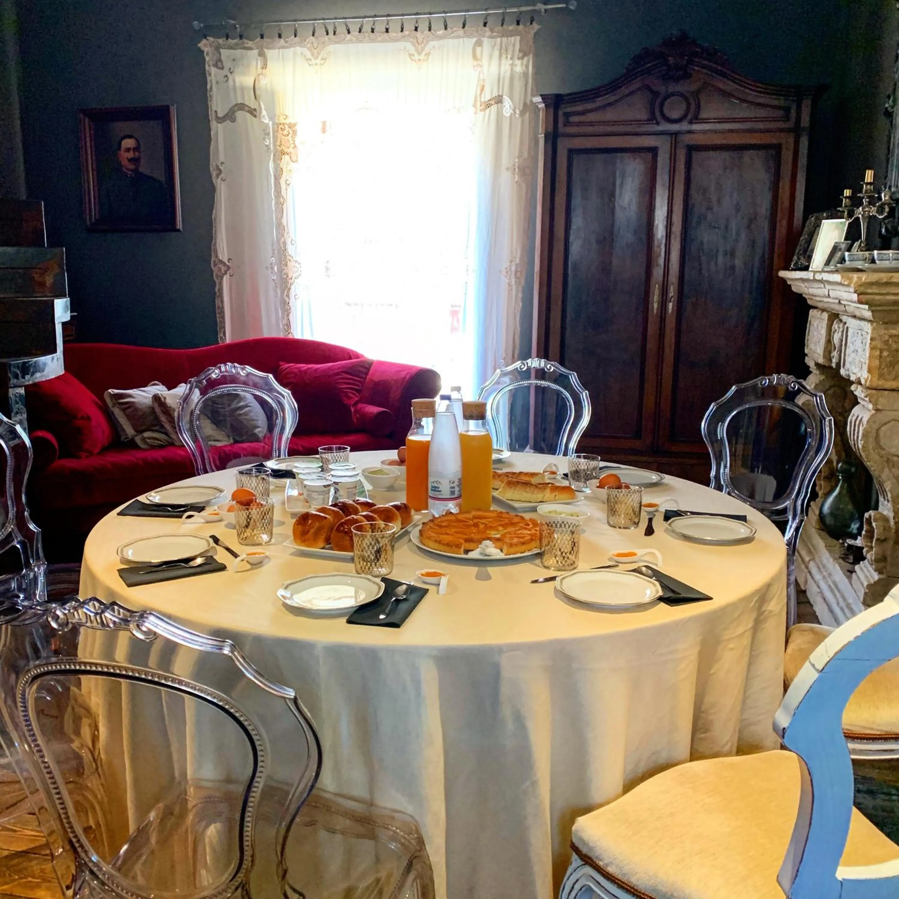 Restaurant/places to eat in B&B Mugnos Charme Living