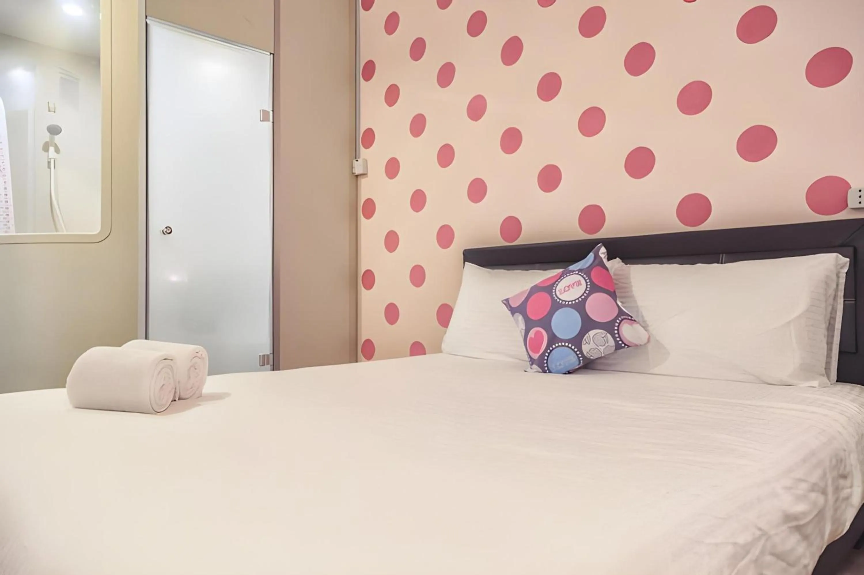 Photo of the whole room in Hotel O Elephant House Boutique Hotel