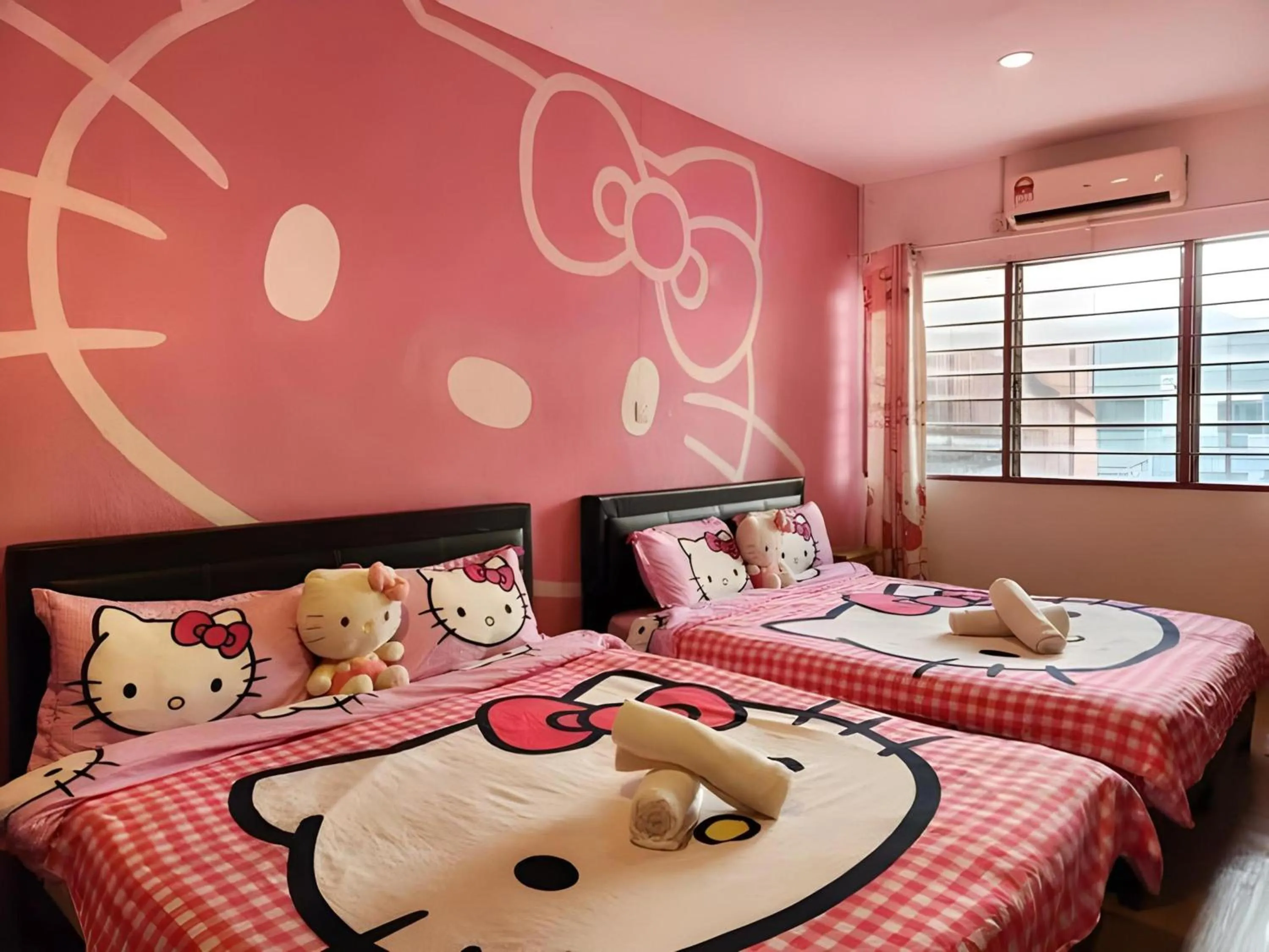 Photo of the whole room in Hotel O Elephant House Boutique Hotel