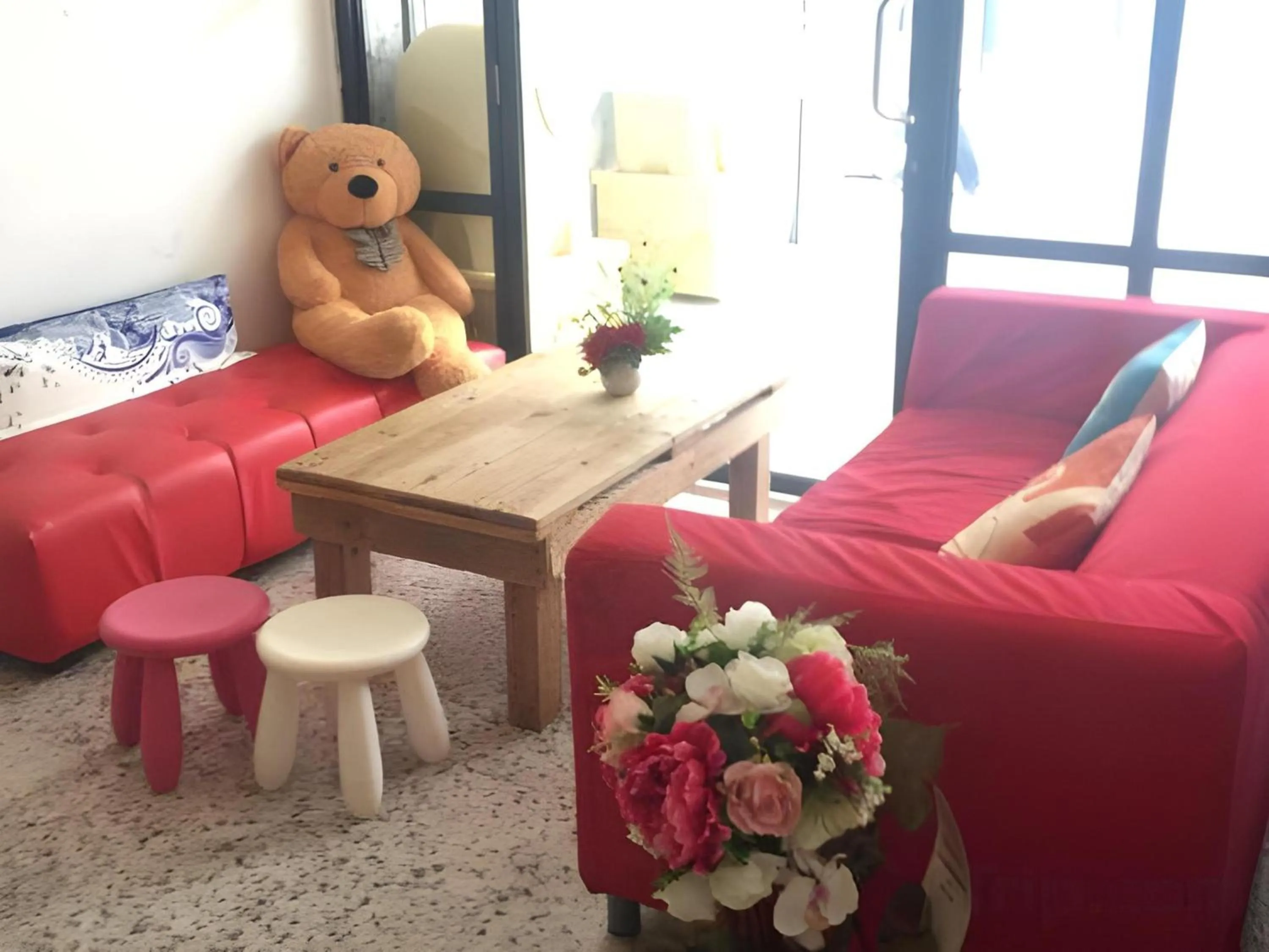 Photo of the whole room in Hotel O Elephant House Boutique Hotel