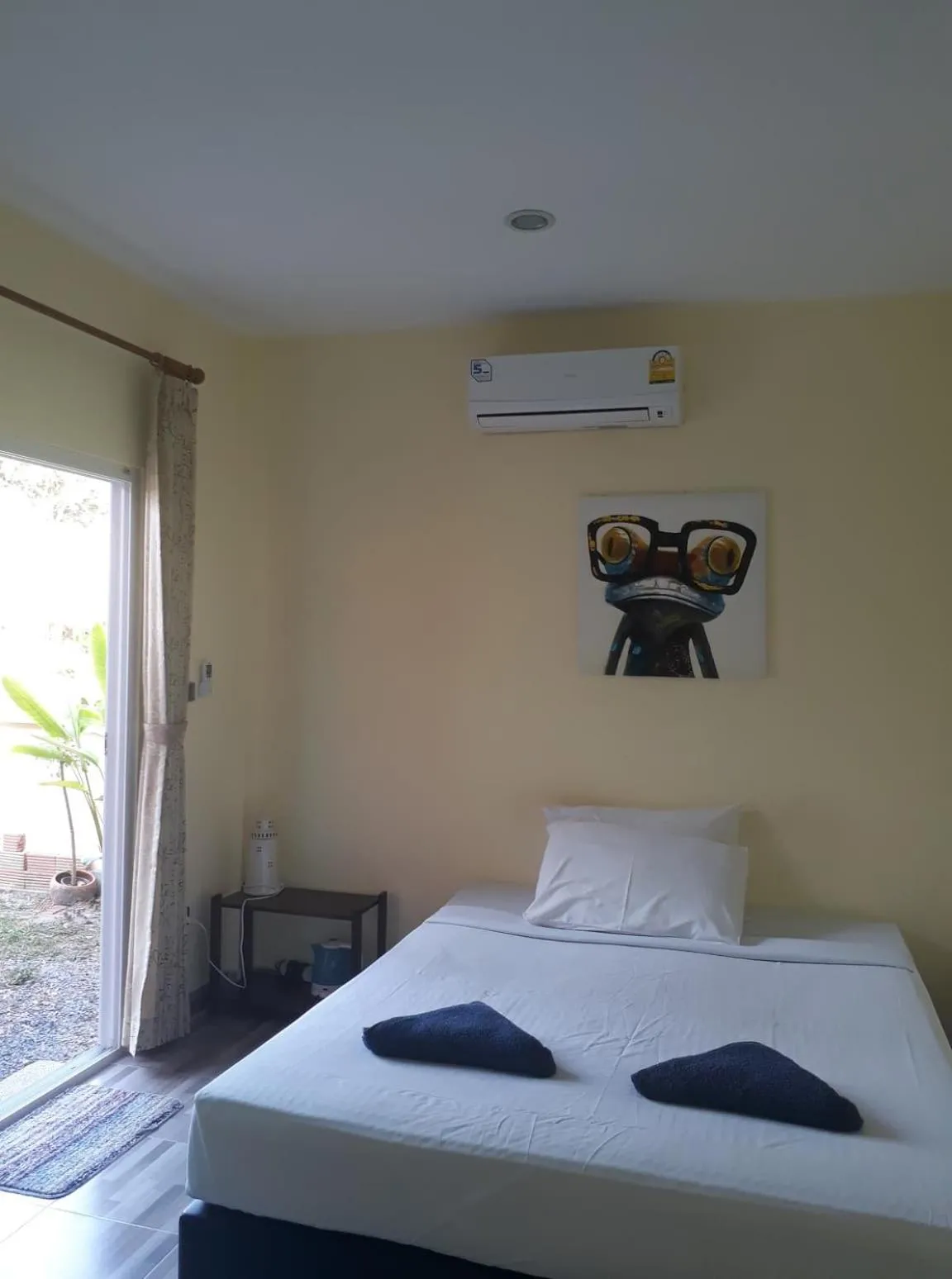 Bed in Khanom Garden Suite