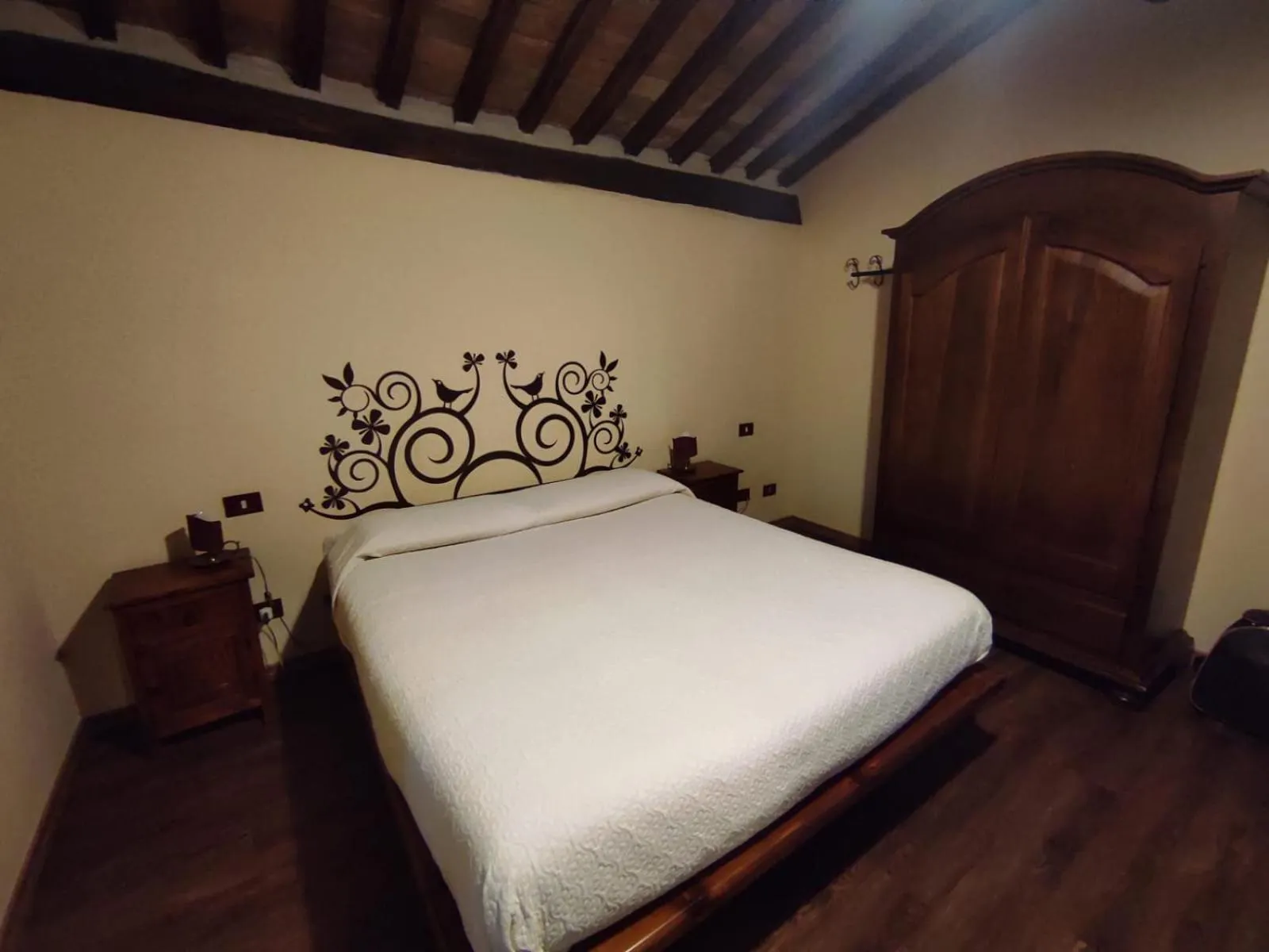 Bedroom, Bed in B&B IL Giardino del Borgo