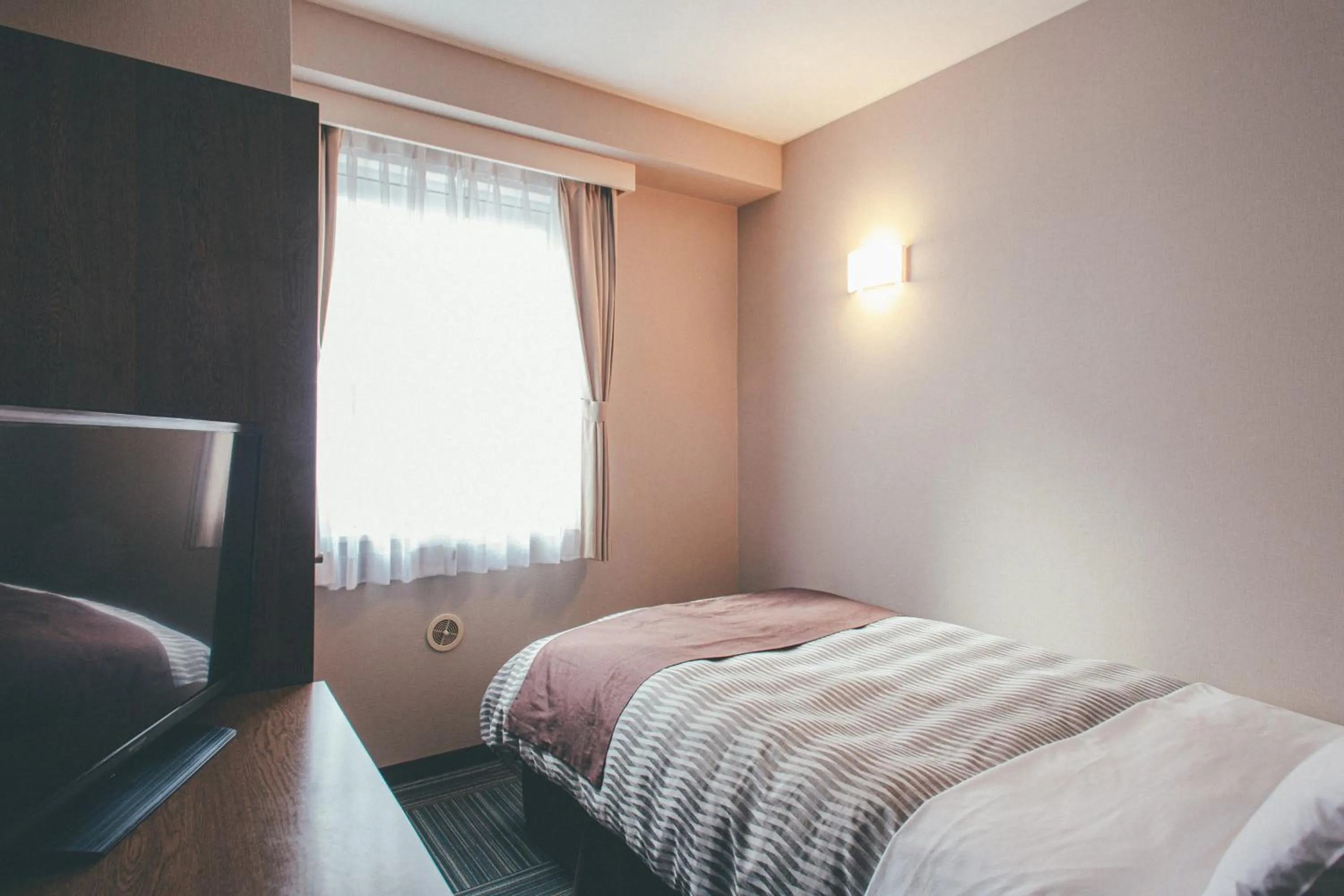 Bed in Kuretake-Inn Tokyo Funabori