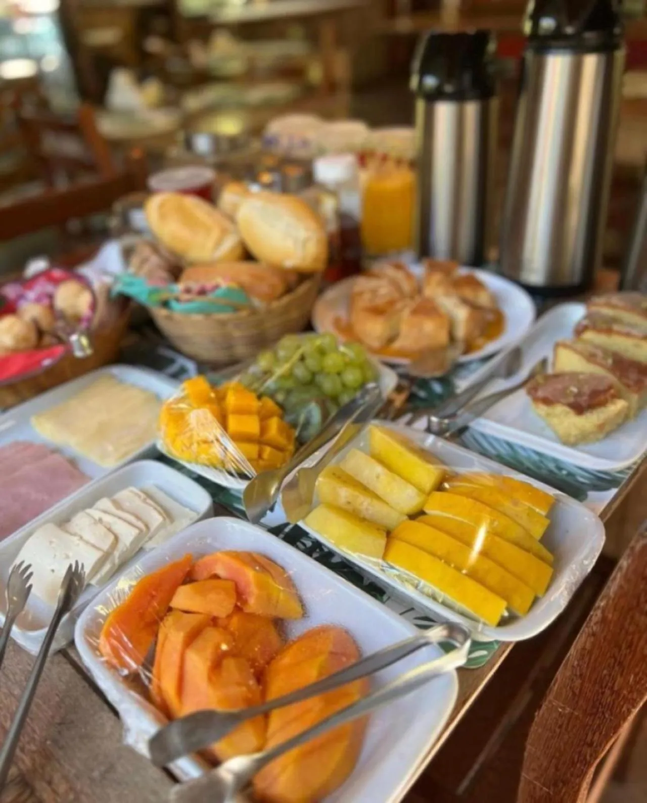Breakfast in Pousada Bromélias