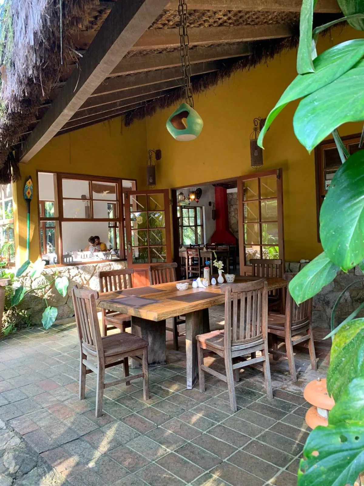 Restaurant/places to eat in Pousada Bromélias