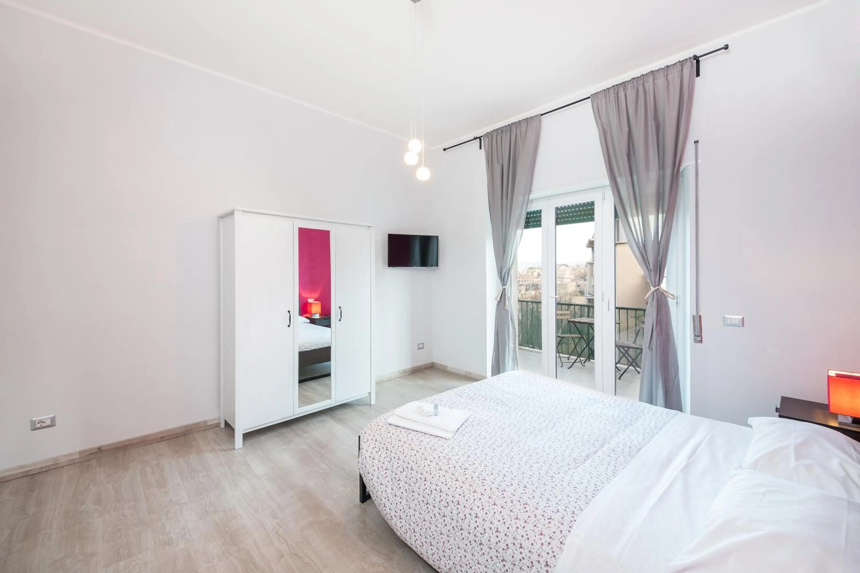 Balcony/Terrace, Bed in Rome To You- The Place to be&B