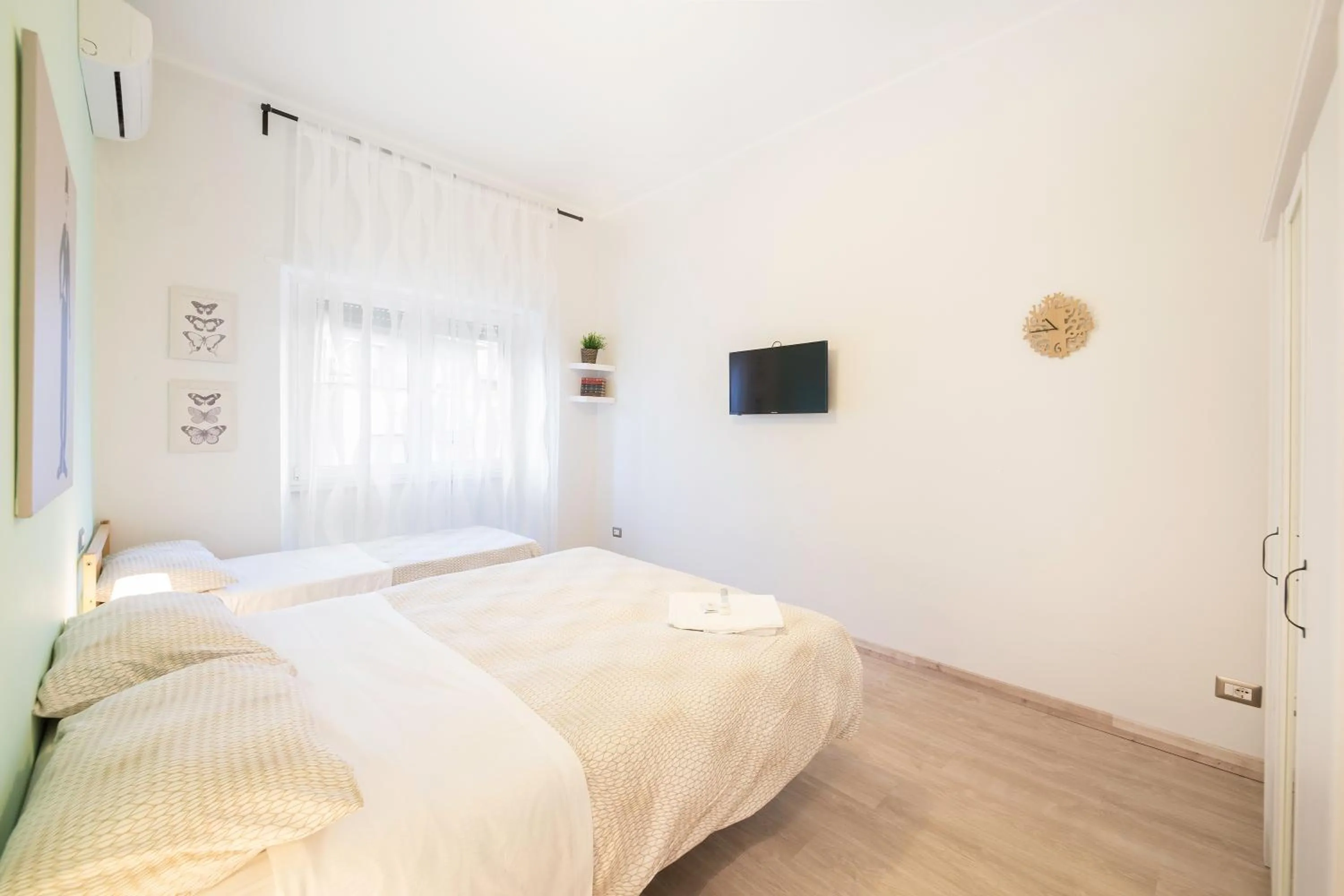 Bed in Rome To You- The Place to be&B