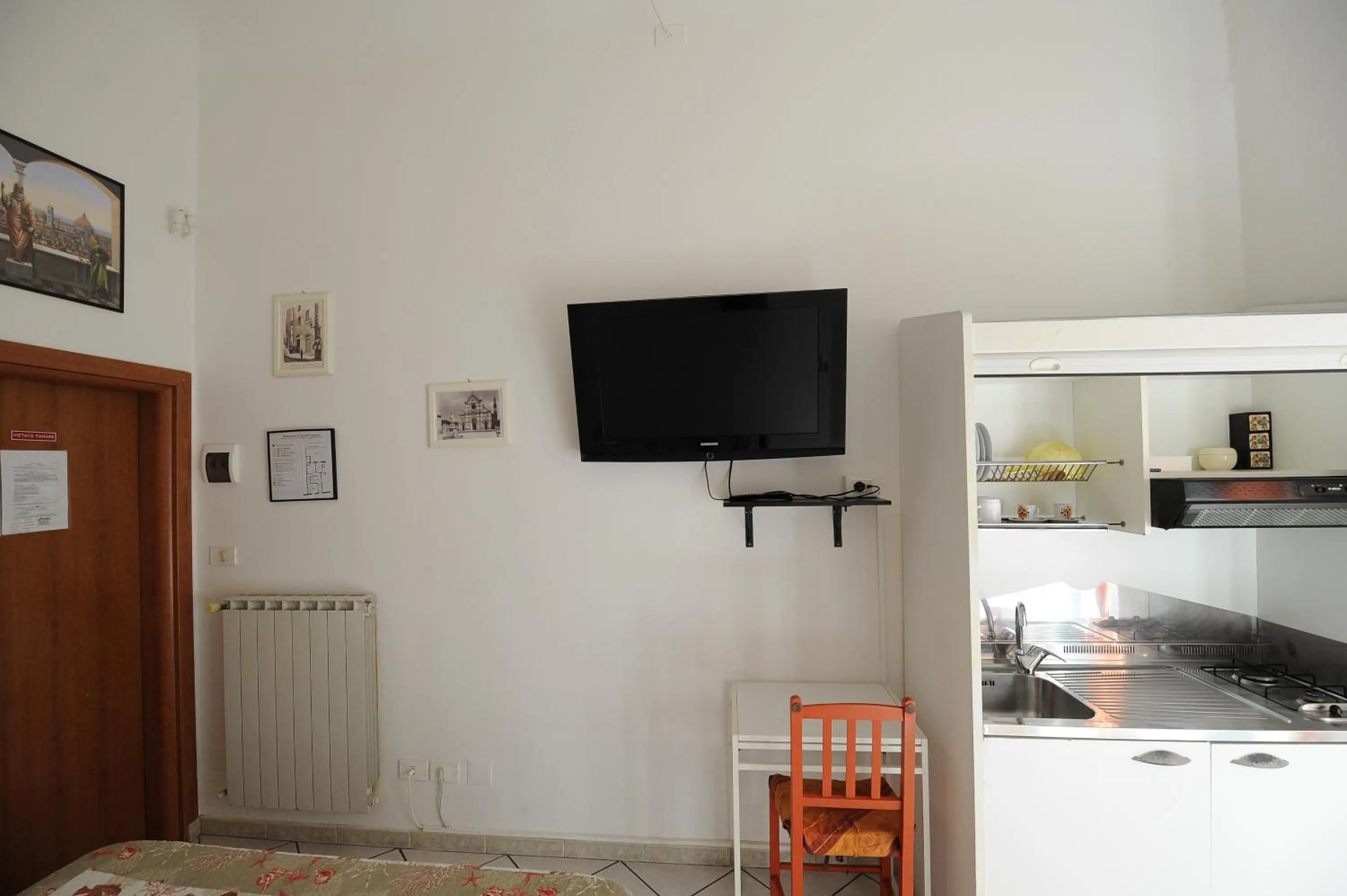 TV and multimedia in B&B Porta San Frediano