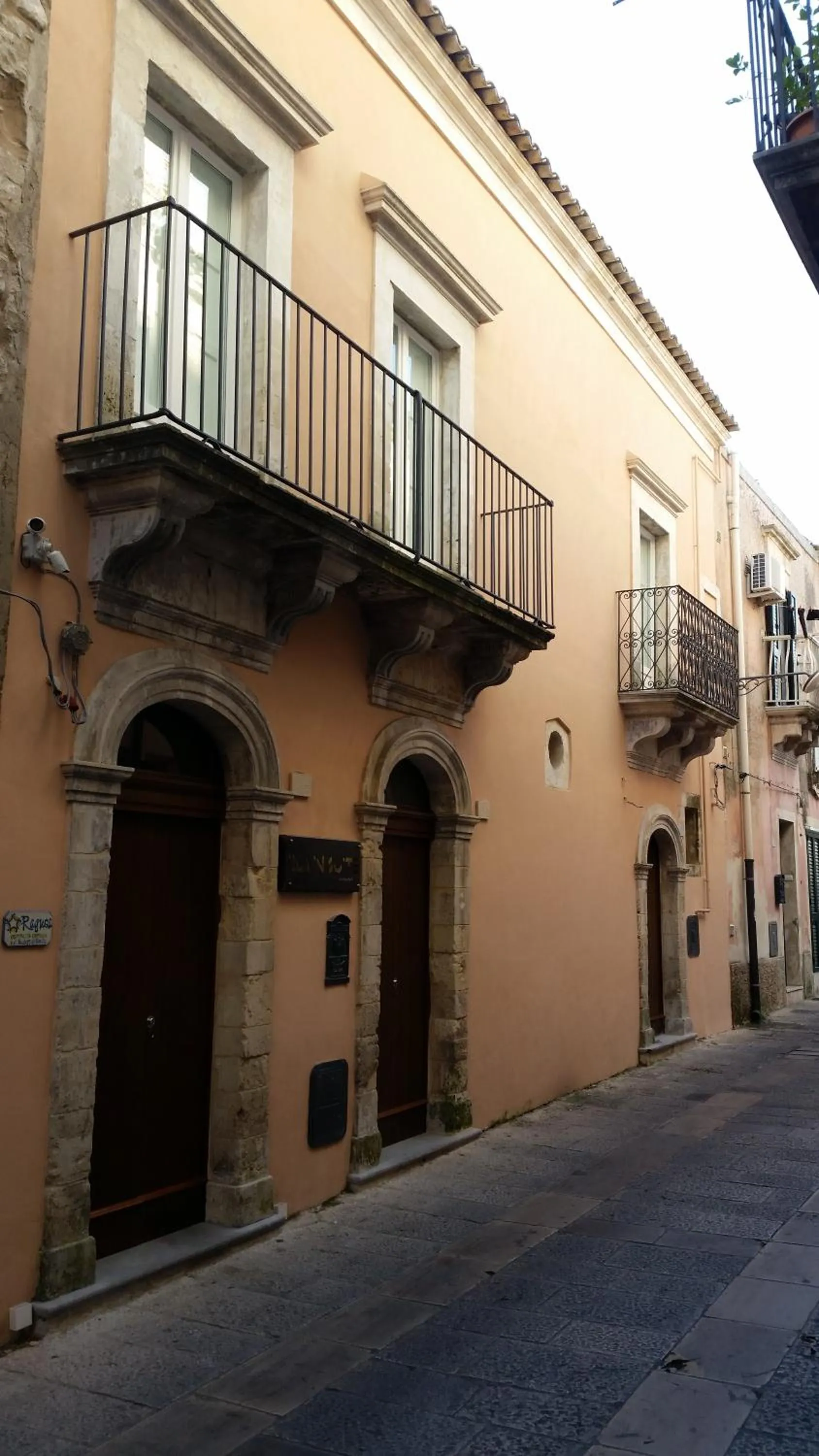 Property building in Iblainsuite