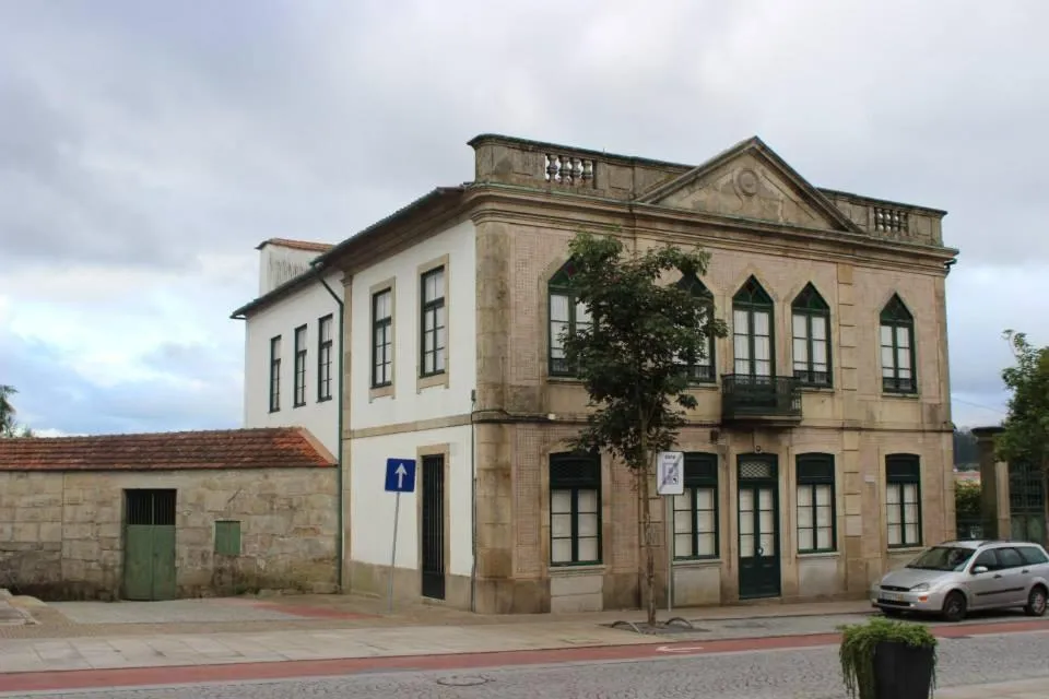 Property building in Estrebuela House