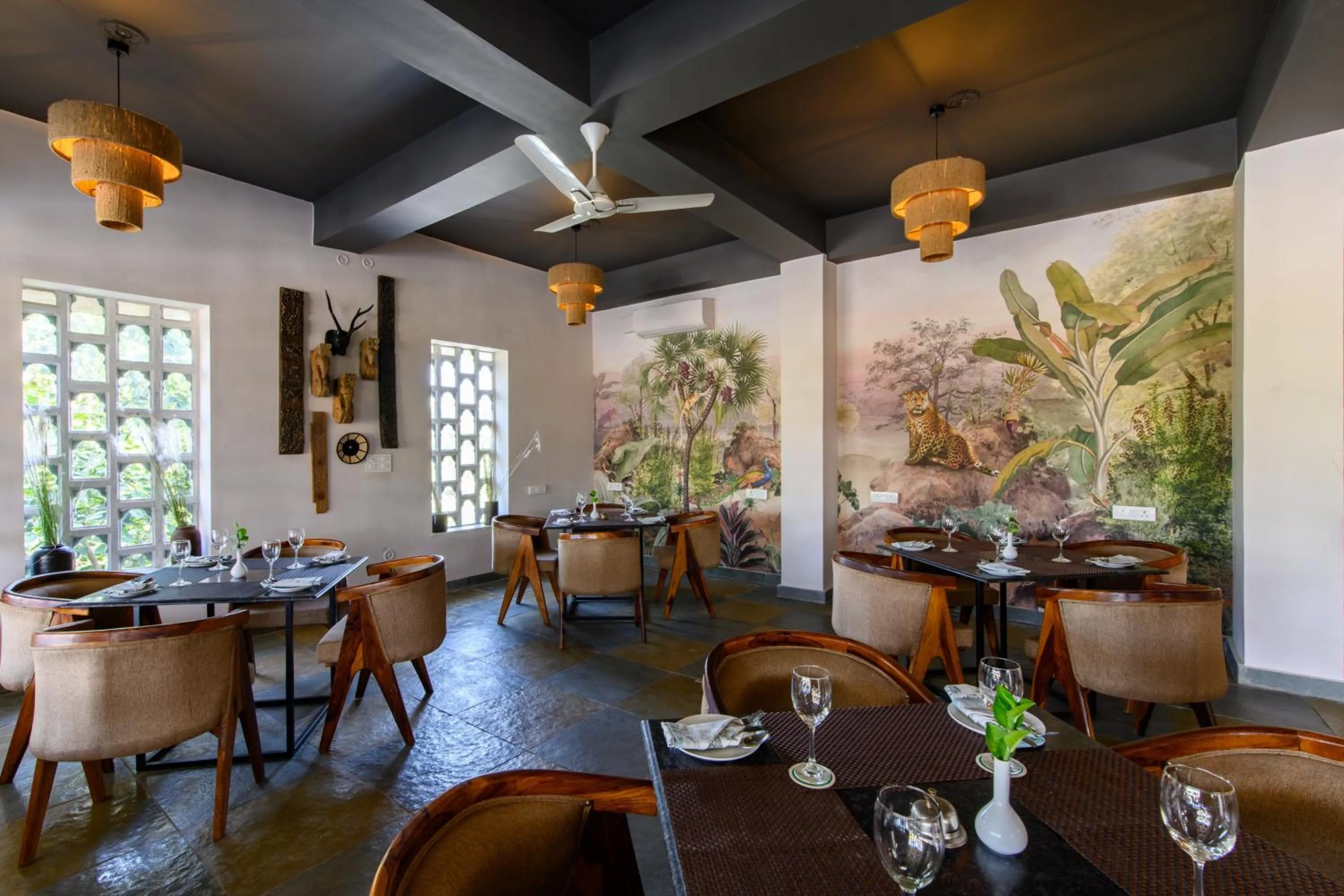 Restaurant/places to eat in Utsav Camp Sariska