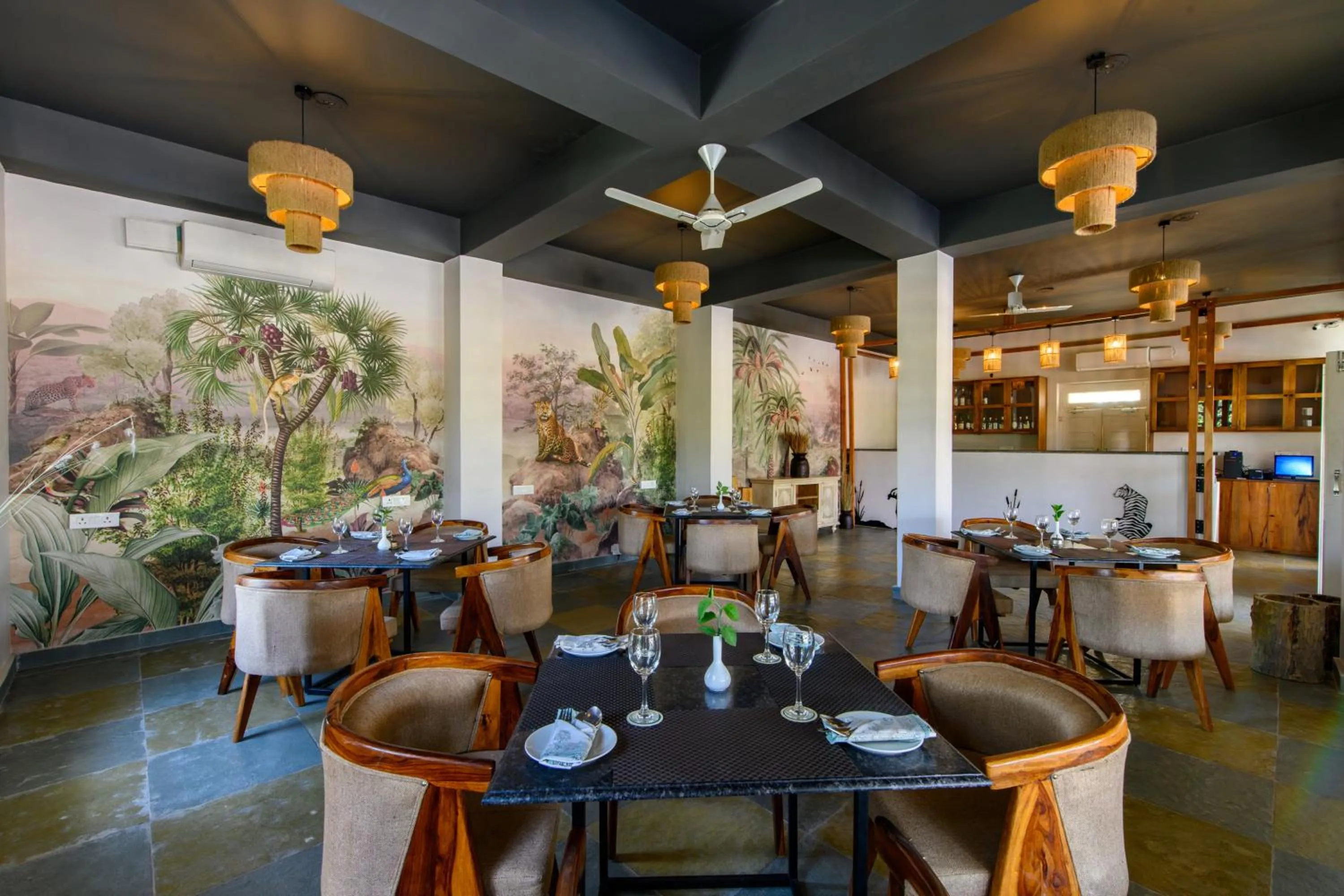 Restaurant/places to eat in Utsav Camp Sariska