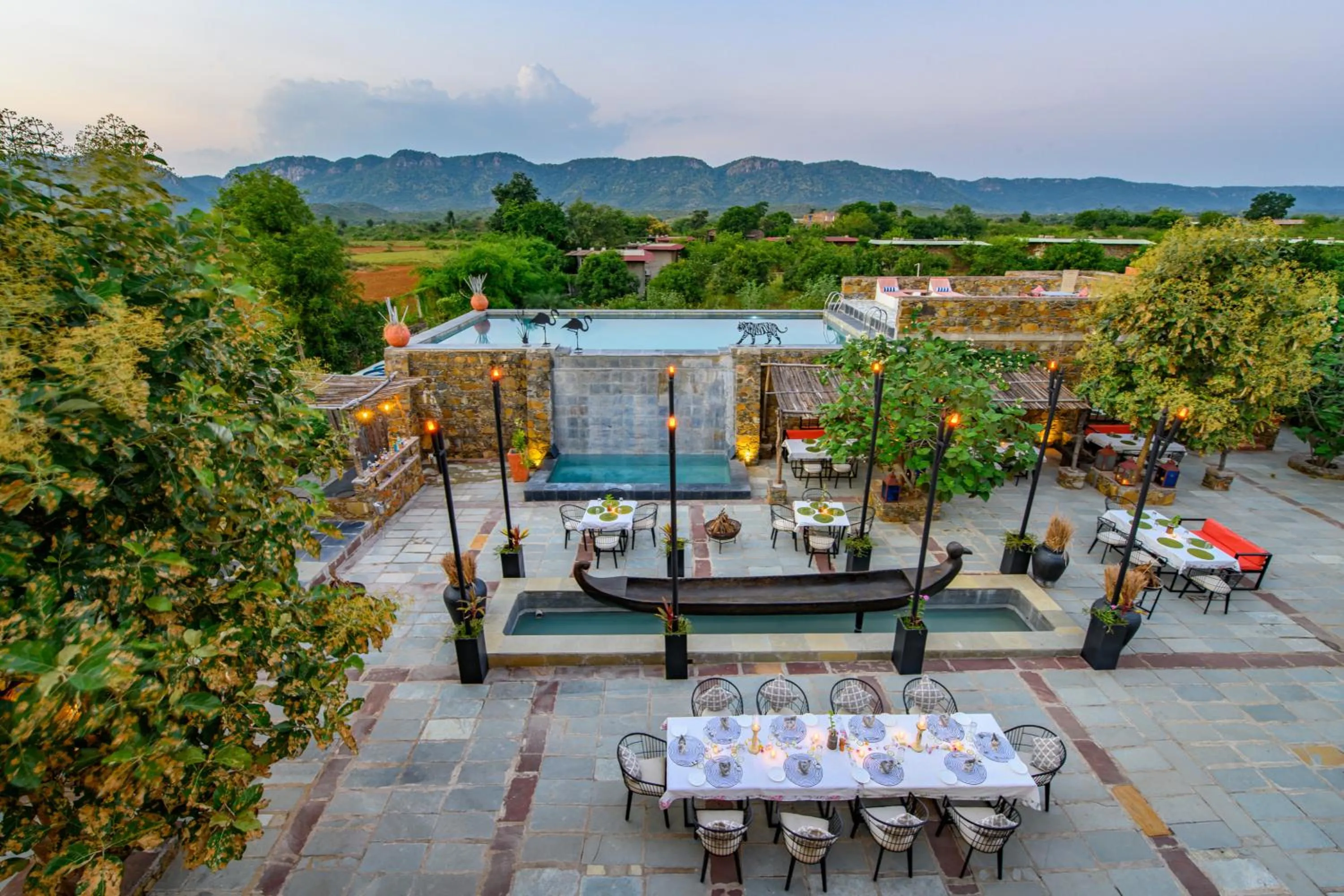 Restaurant/places to eat in Utsav Camp Sariska