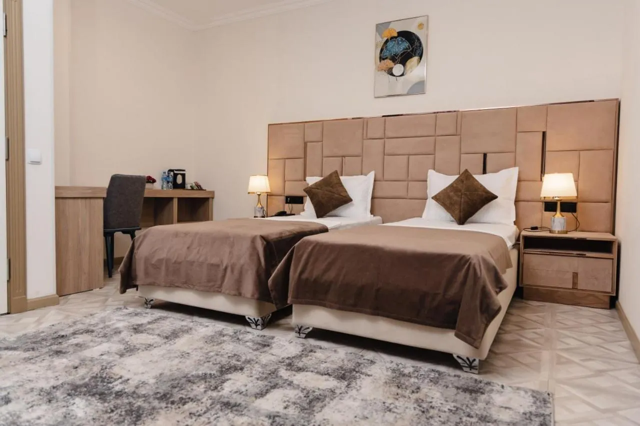 Photo of the whole room, Bed in Art Royal