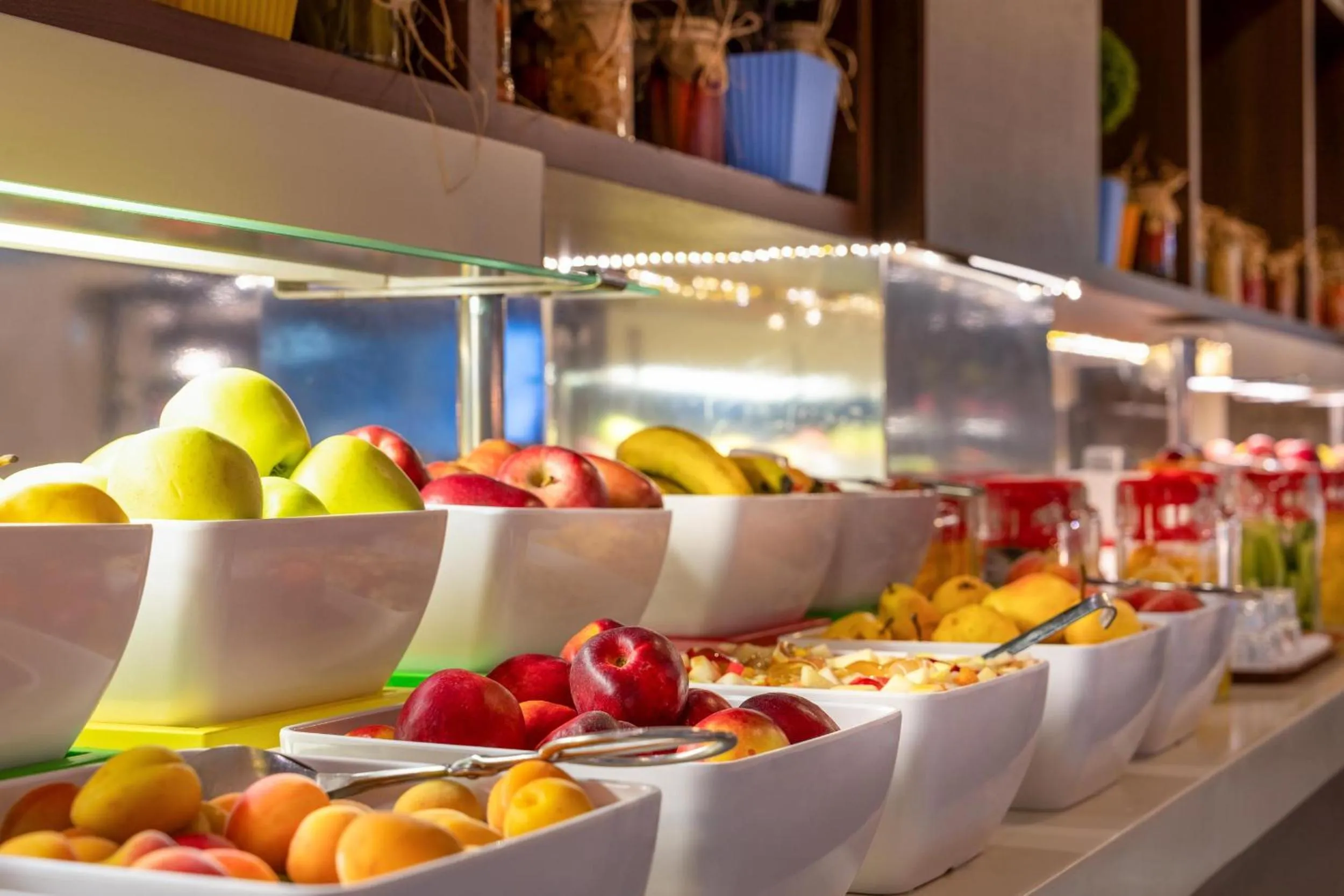 Restaurant/places to eat in Trendy Lara