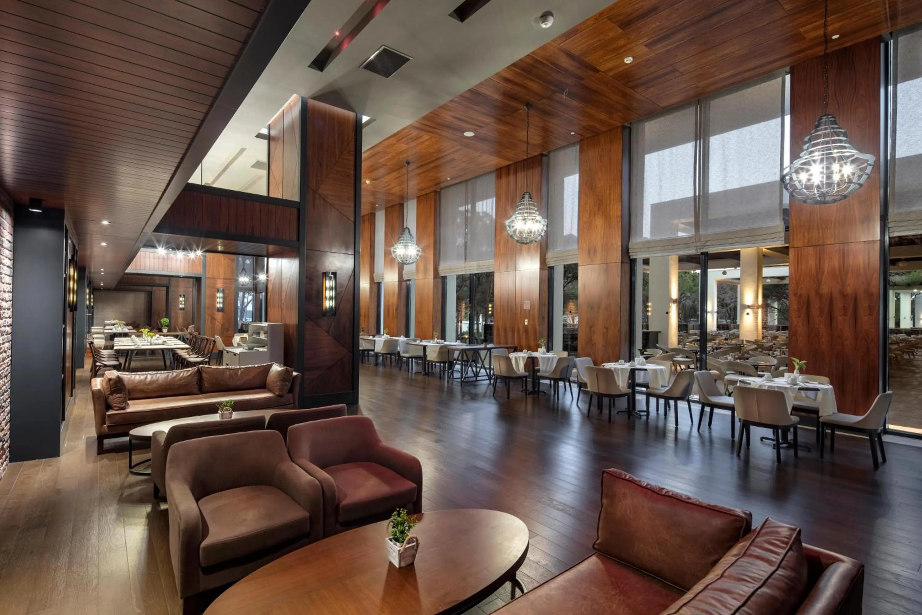 Restaurant/places to eat in Trendy Lara