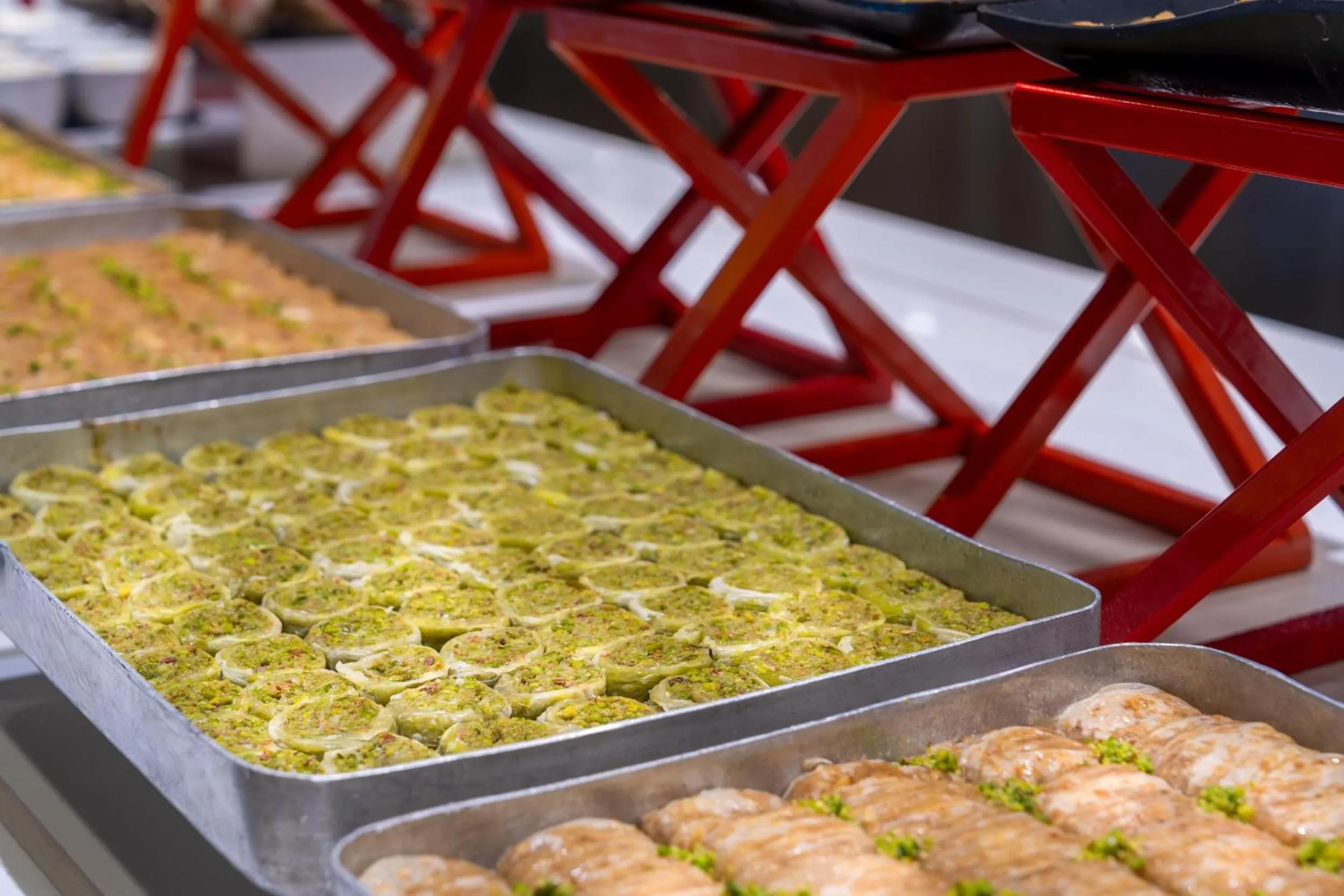 Restaurant/places to eat in Trendy Lara