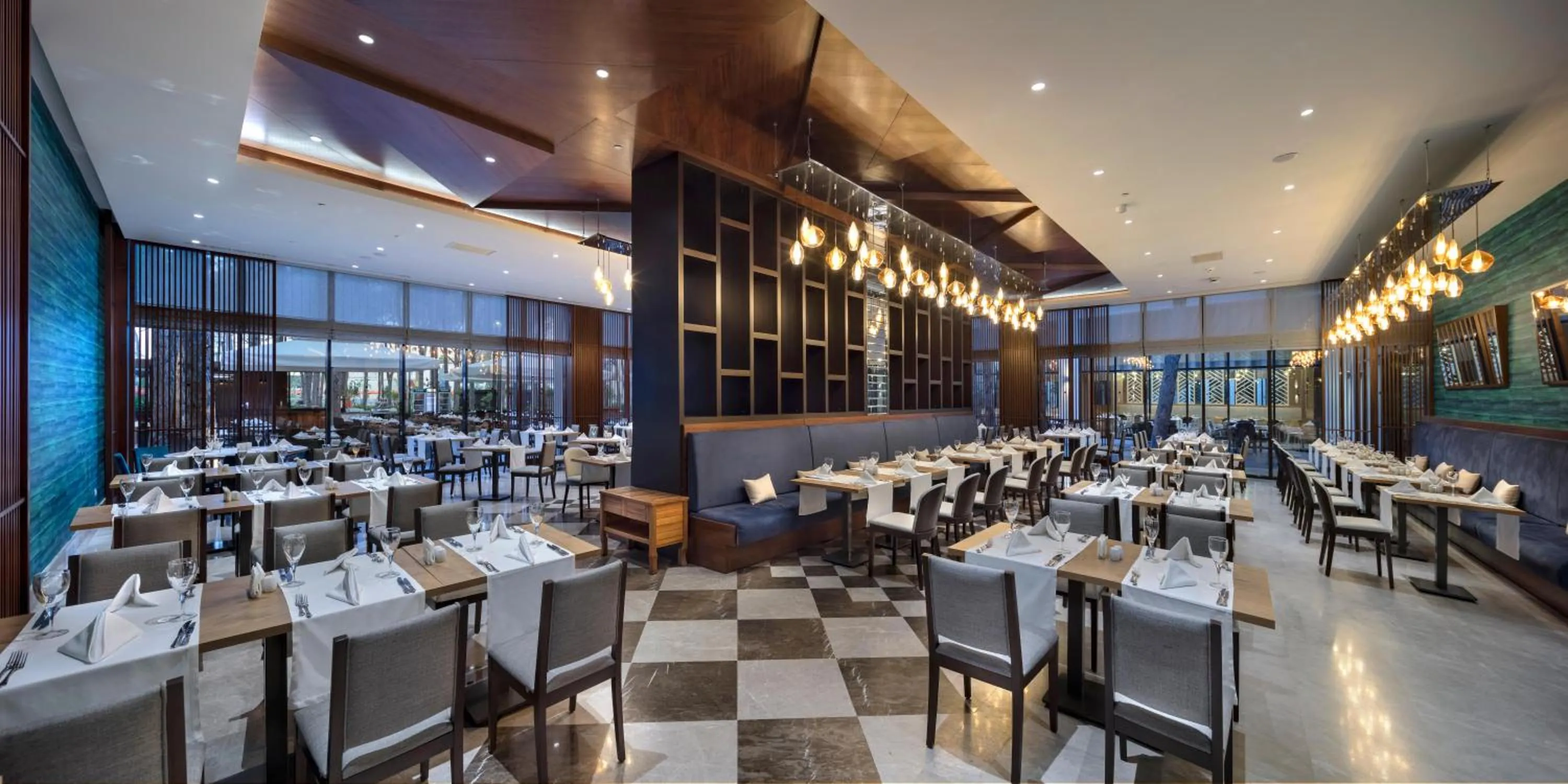 Restaurant/places to eat in Trendy Lara