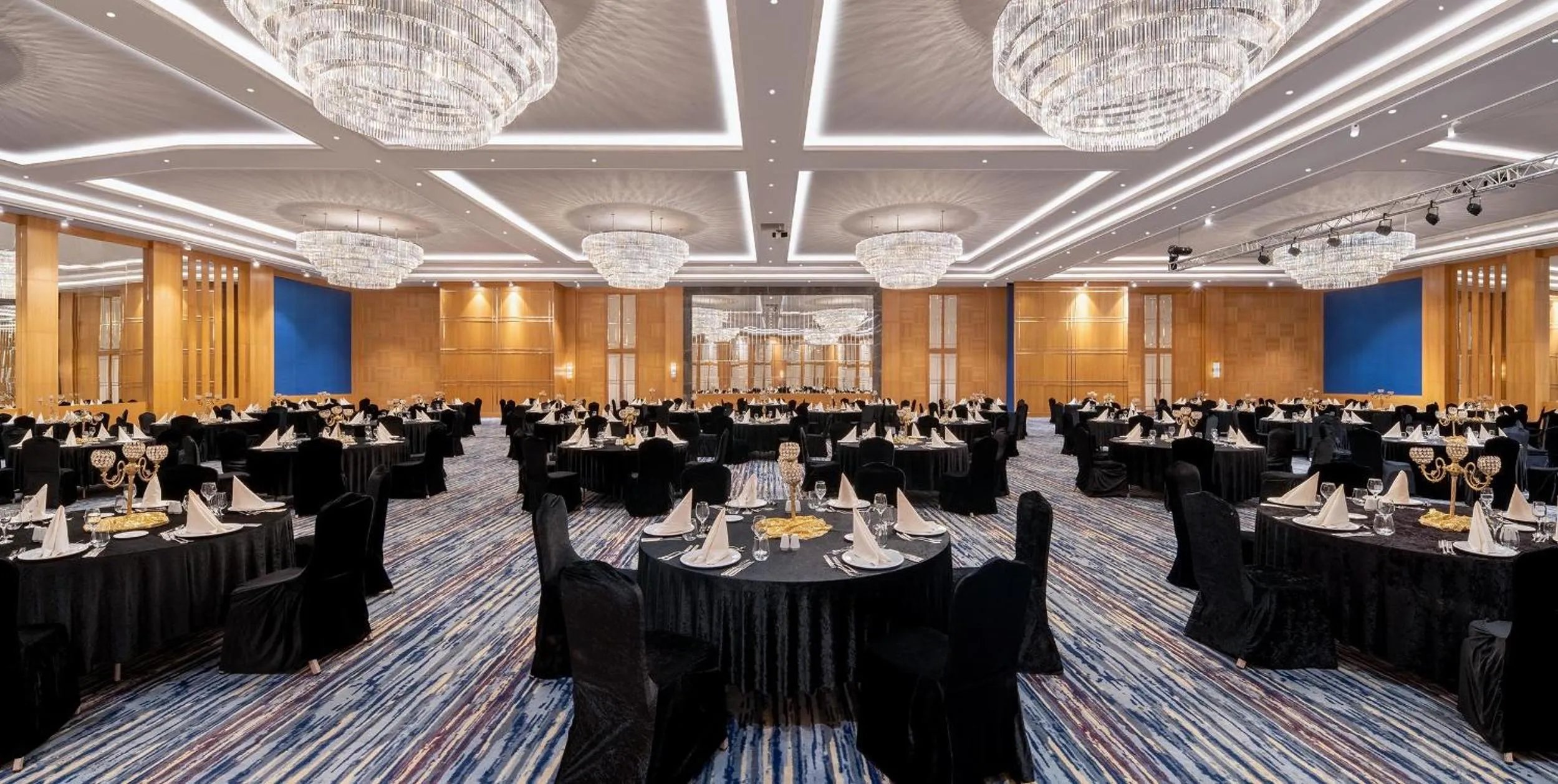 Meeting/conference room in Trendy Lara