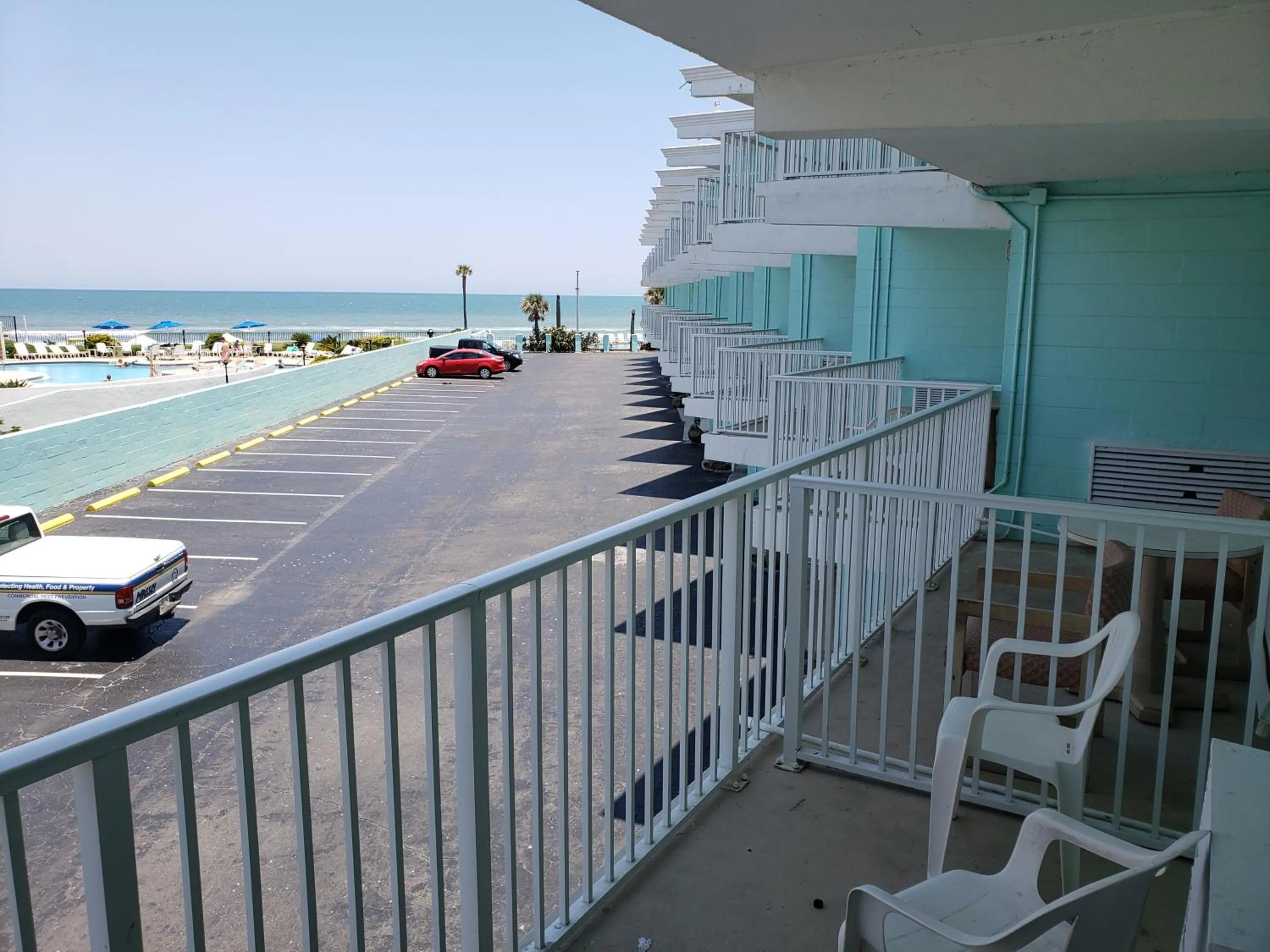 Property building in SeaScape Inn - Daytona Beach Shores