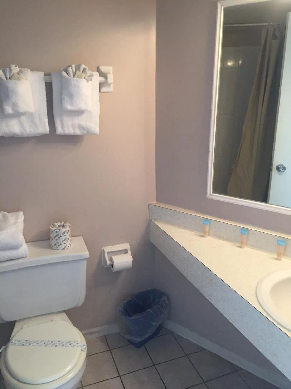 Bathroom in SeaScape Inn - Daytona Beach Shores