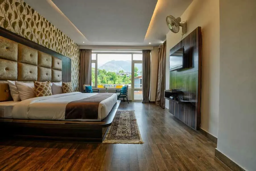 Bed in Kamal Residency