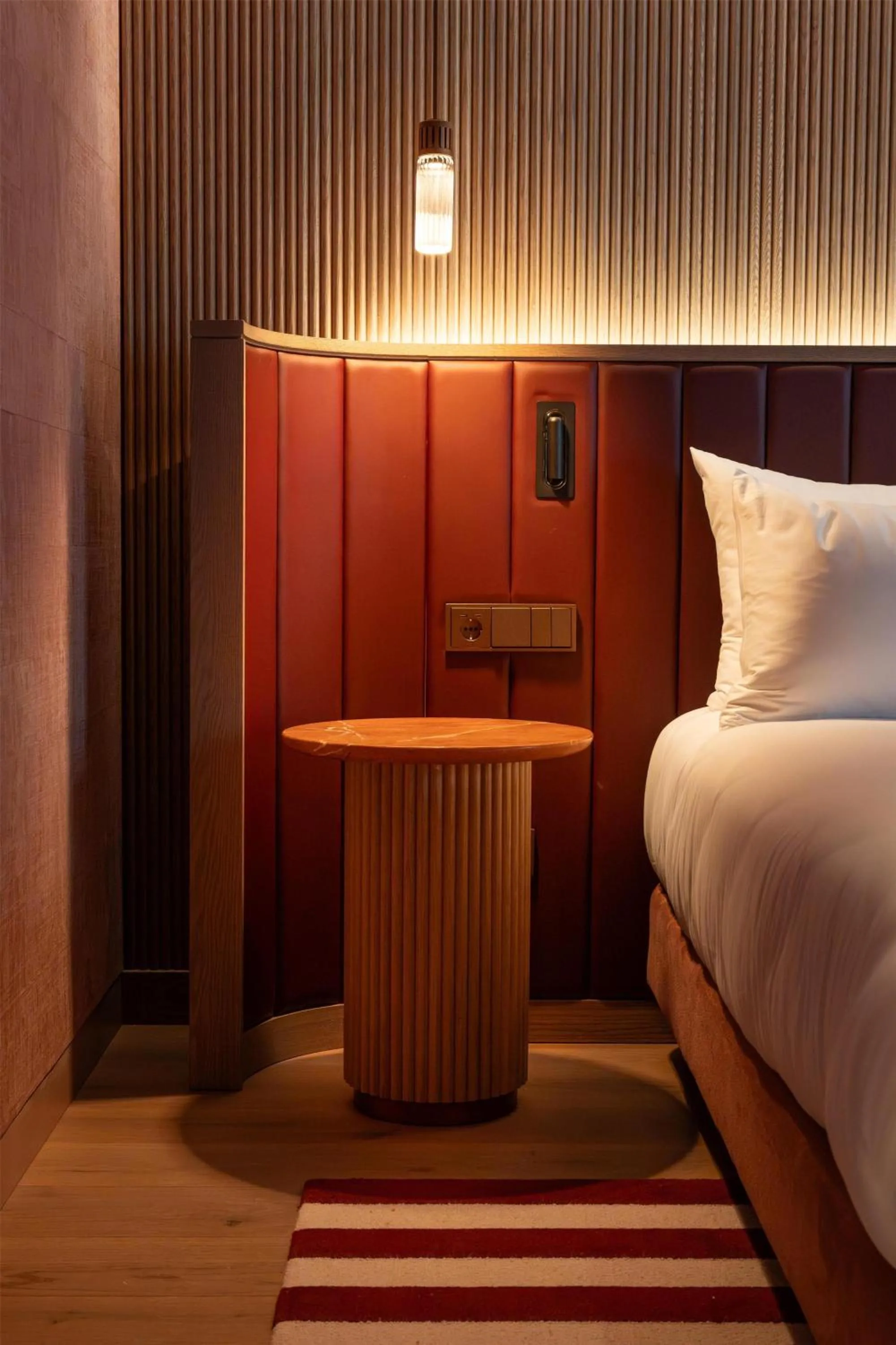 King Room - Grand Stalls in Hotel Palacio Bellas Artes San Sebastian, Curio Collection by Hilton