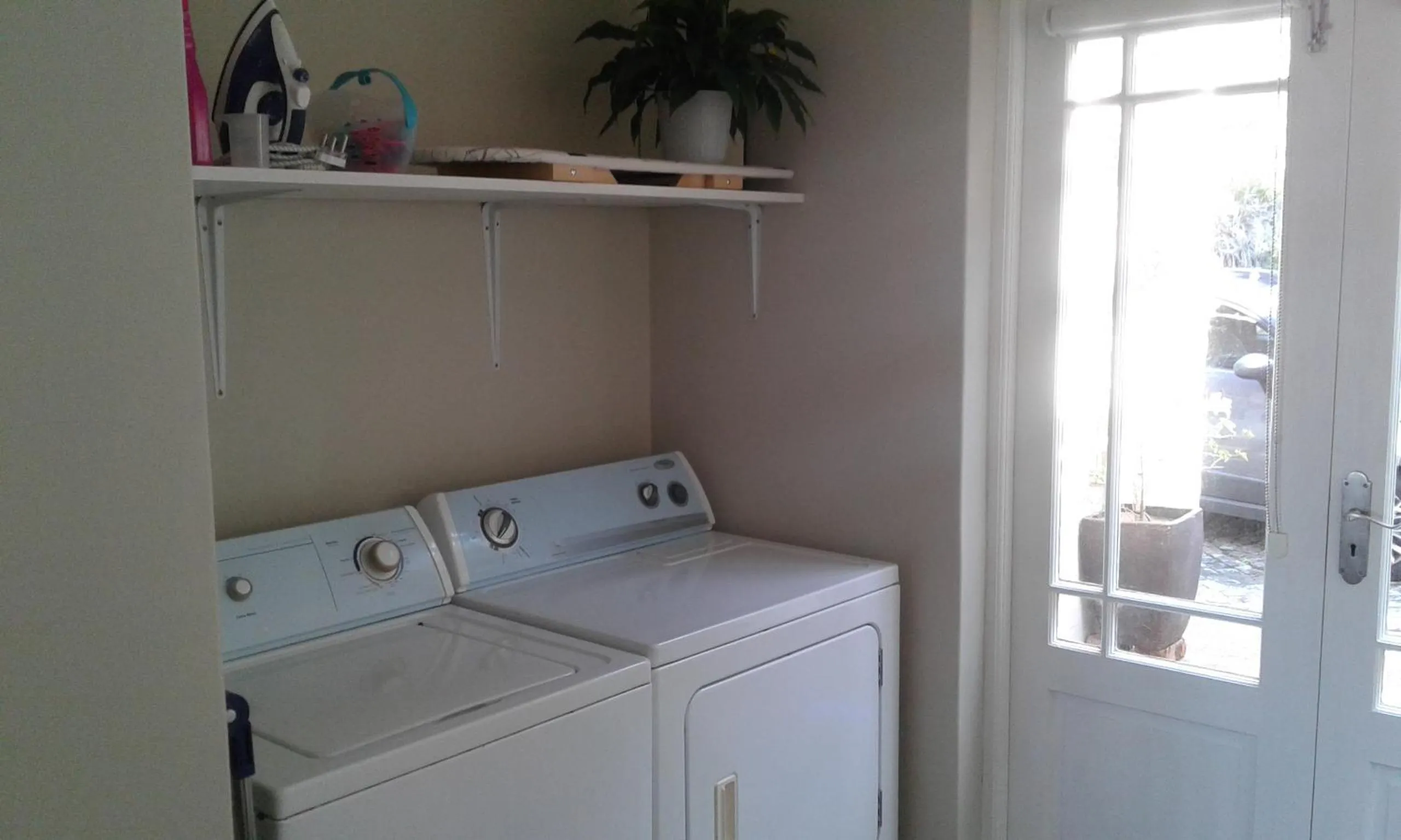 Area and facilities in Seabreeze Luxury Two Bedroom Self Catering Penthouse