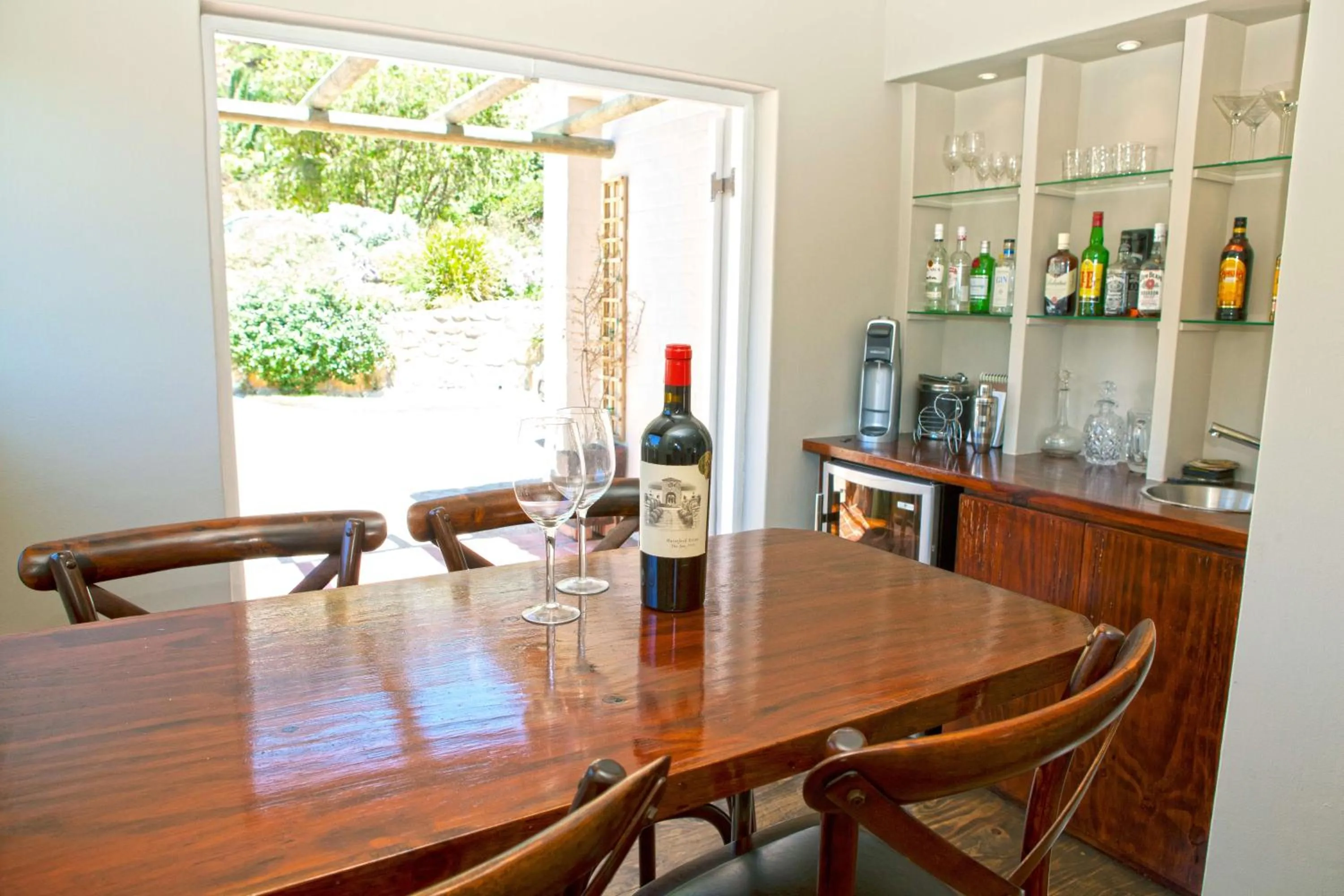 Lounge or bar in Seabreeze Luxury Two Bedroom Self Catering Penthouse