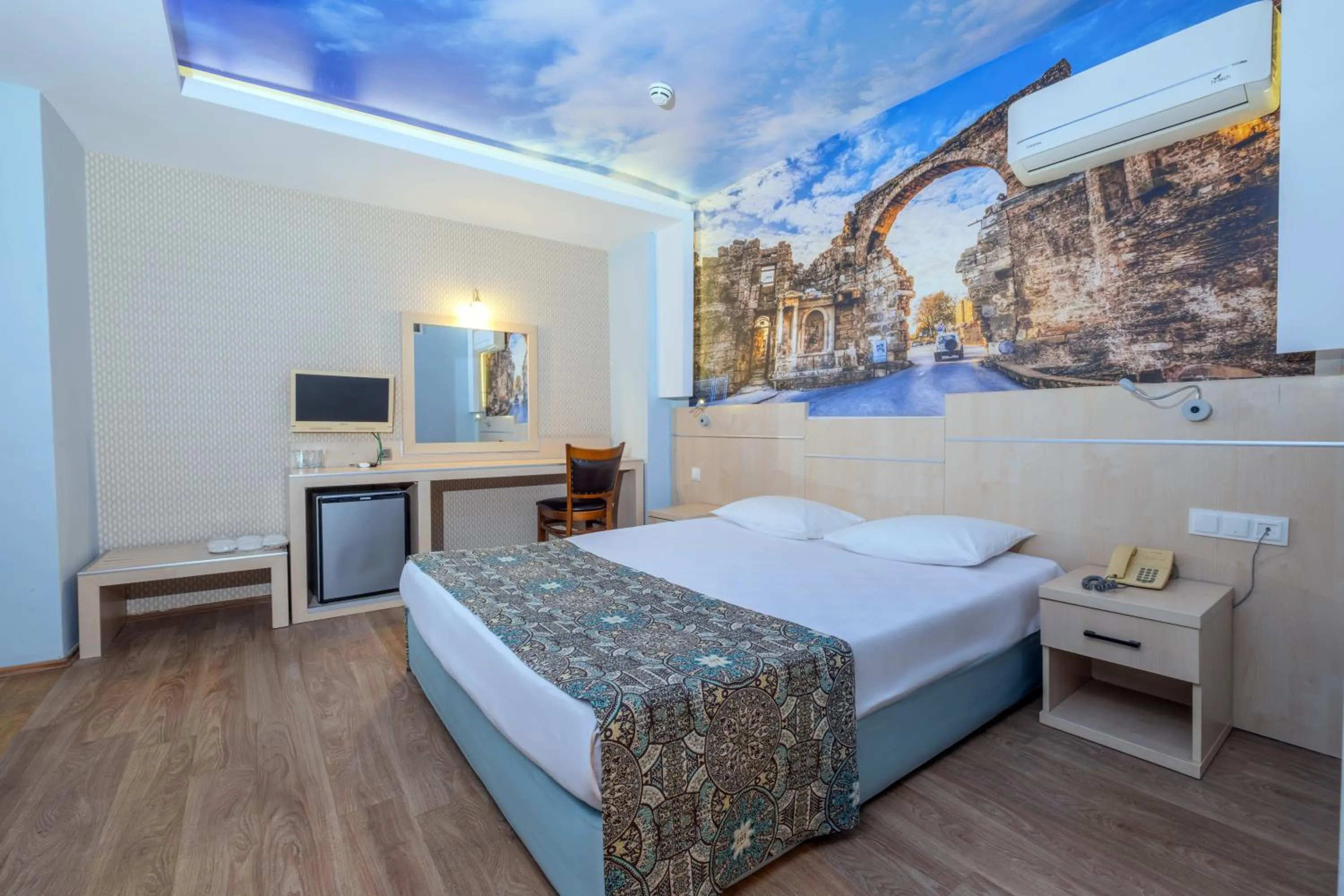 Photo of the whole room, Bed in Sun Beach Hill Hotel