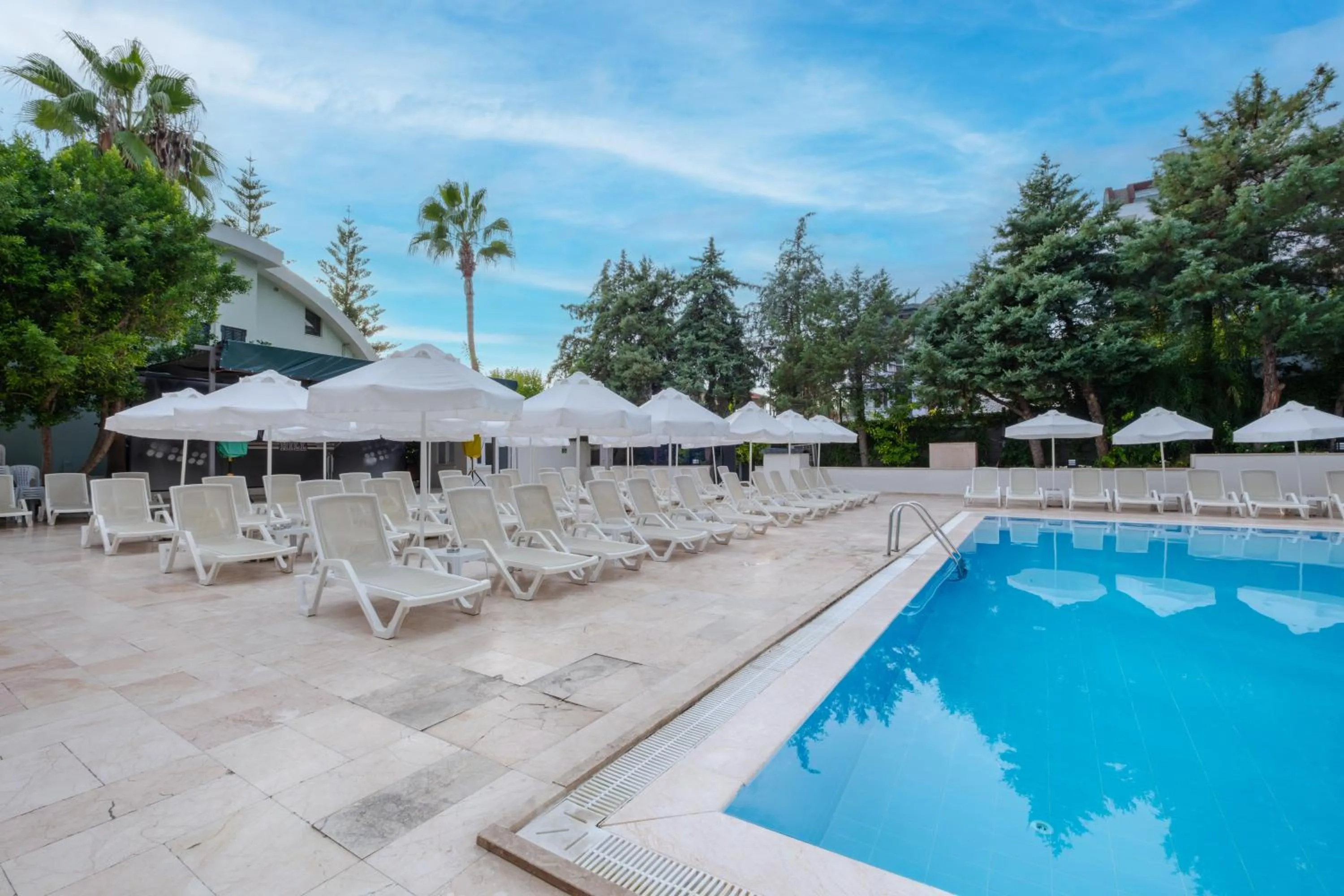 Swimming pool in Sun Beach Hill Hotel