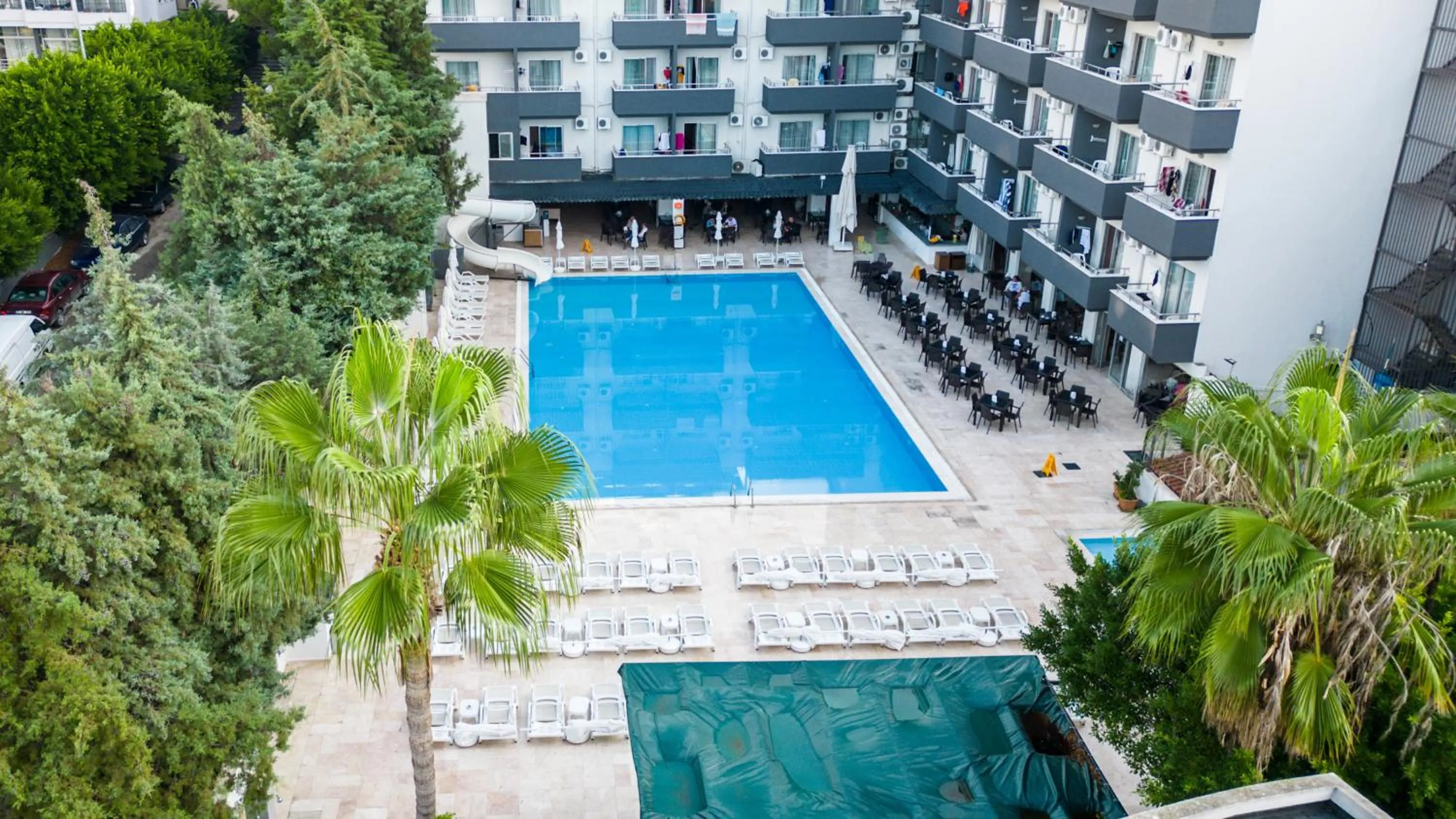 Swimming pool in Sun Beach Hill Hotel