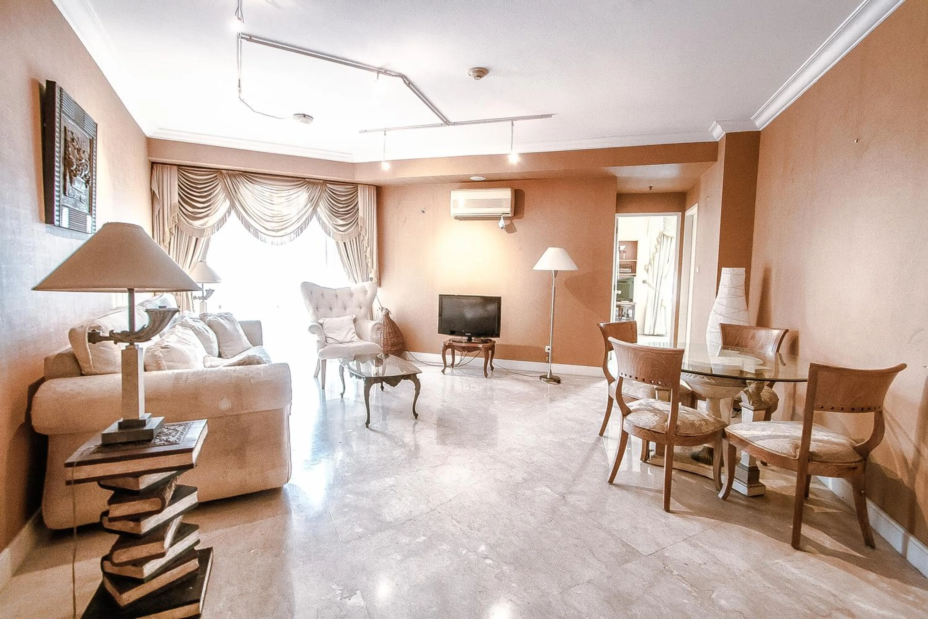 Day in Batavia Apartment ST